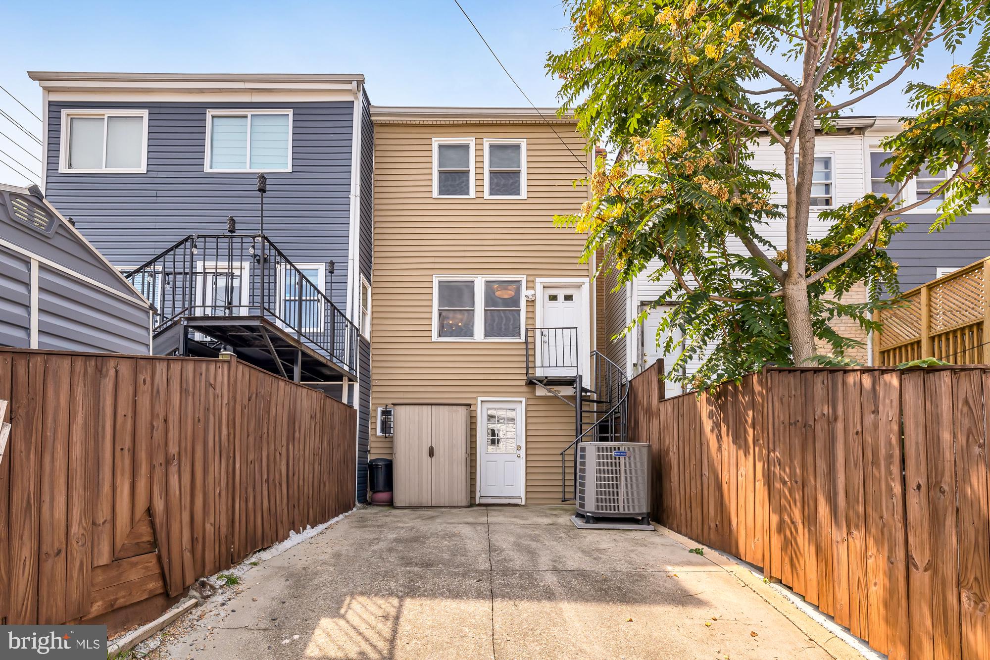 403 DELAFIELD PLACE NW