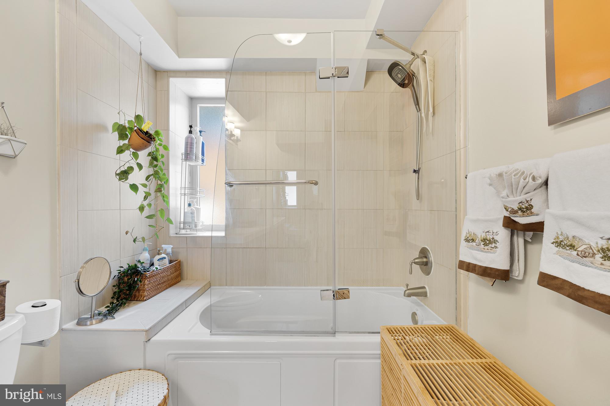 6425 14TH STREET NW Unit: 406