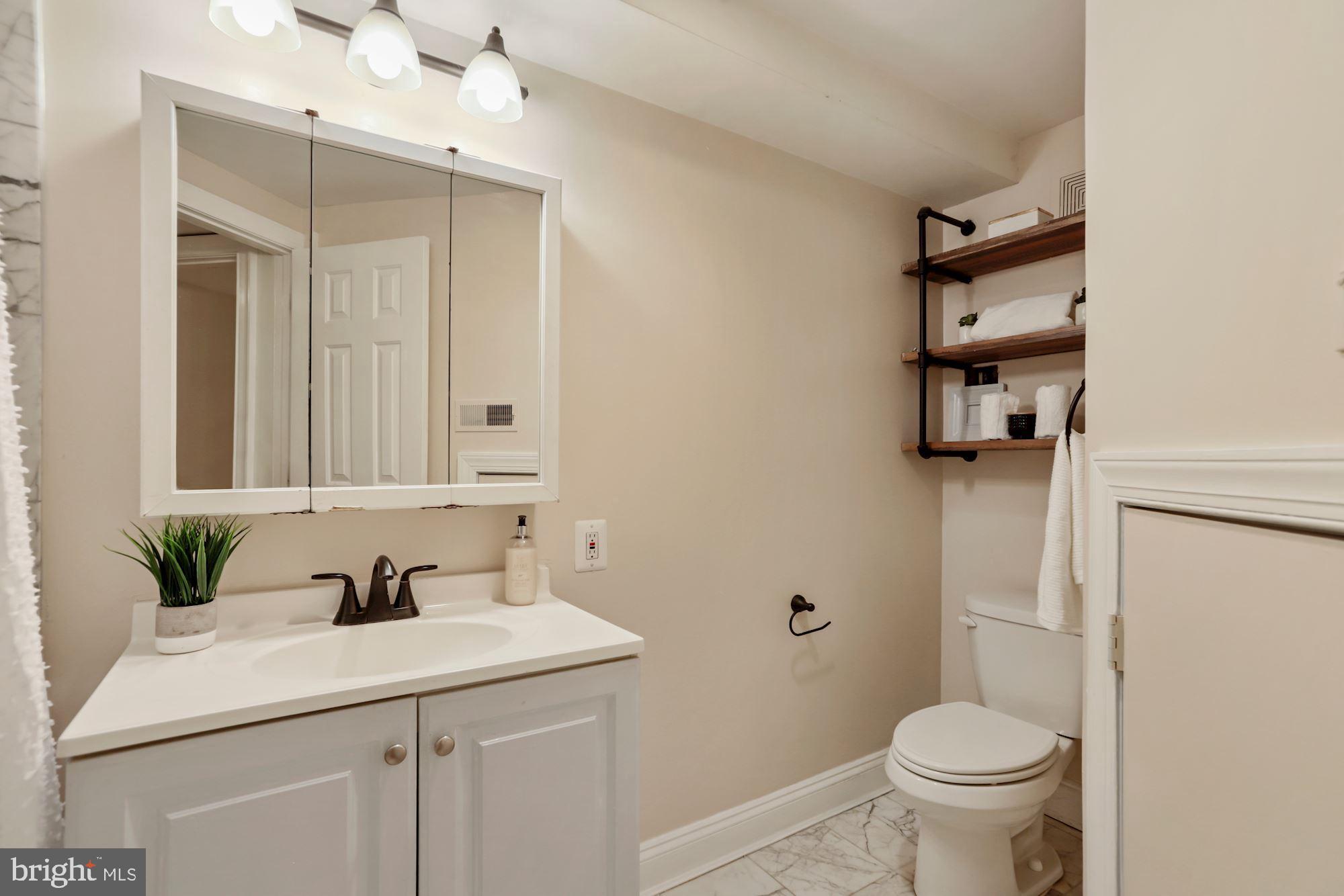 1713 18TH STREET NW Unit: B