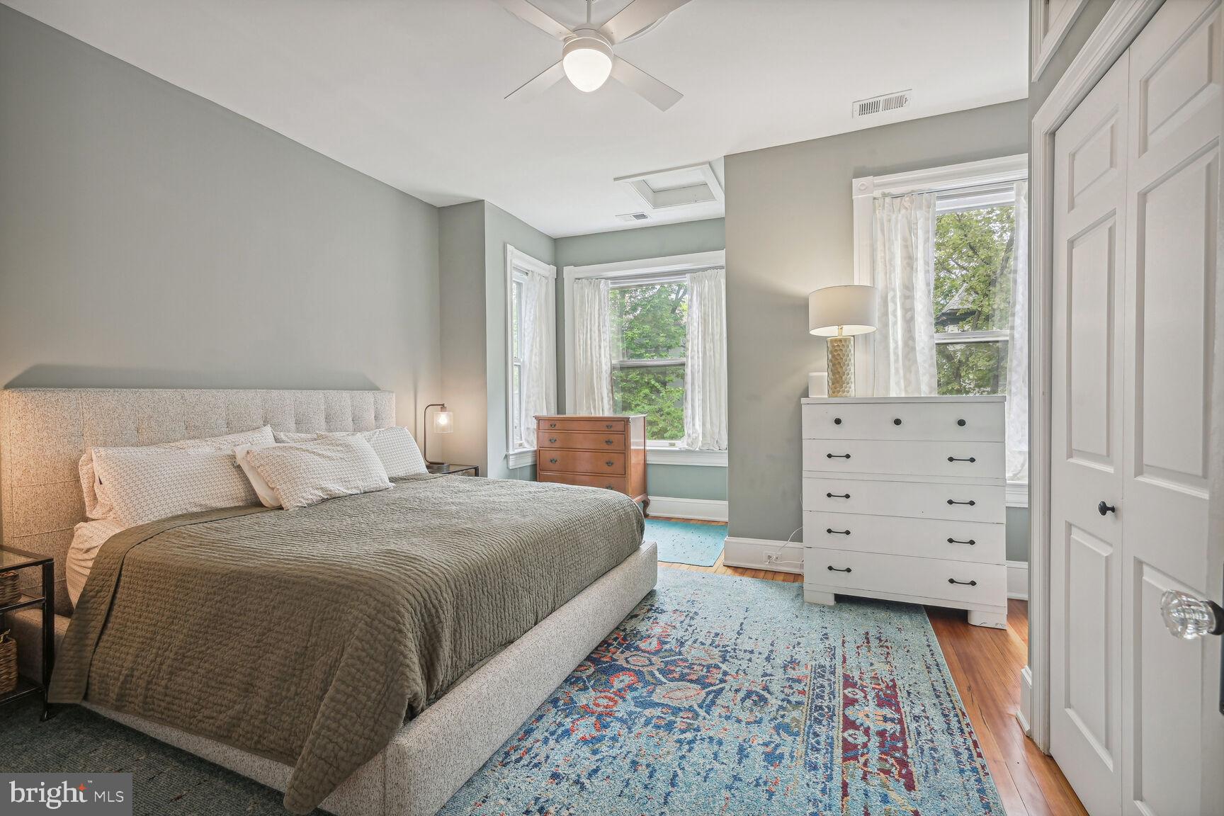 1839 Ontario PLACE NW