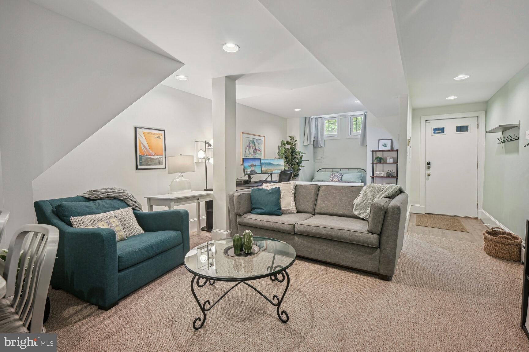 1839 Ontario PLACE NW