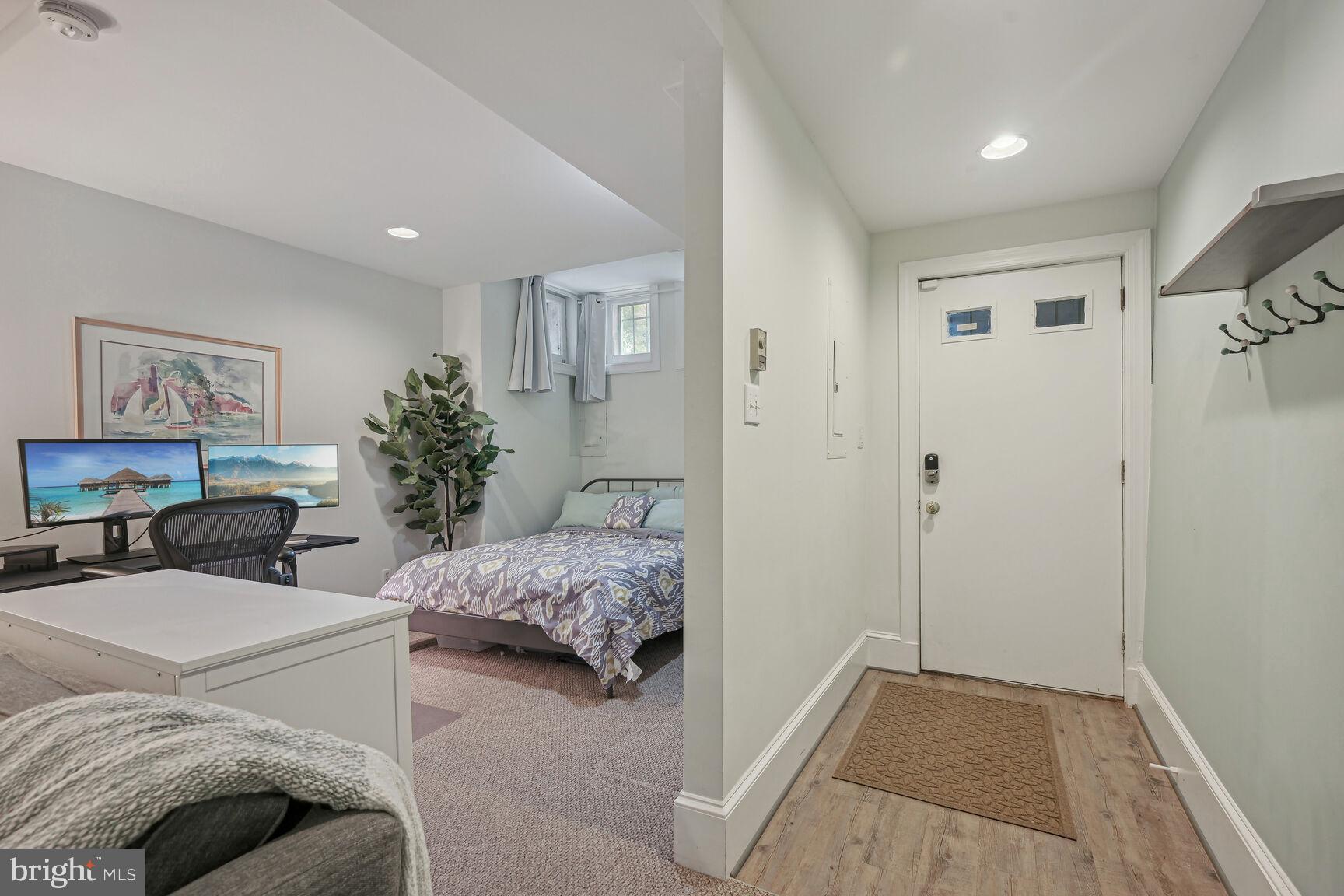1839 Ontario PLACE NW