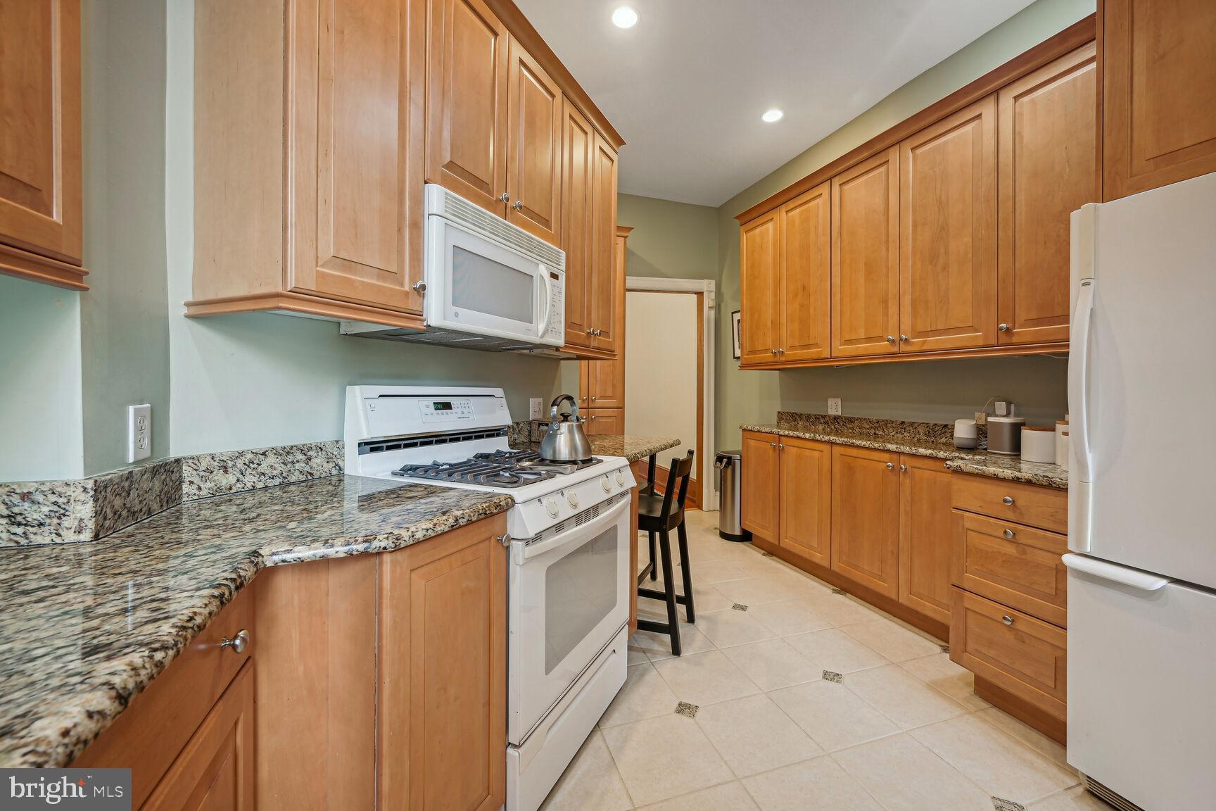 1839 Ontario PLACE NW