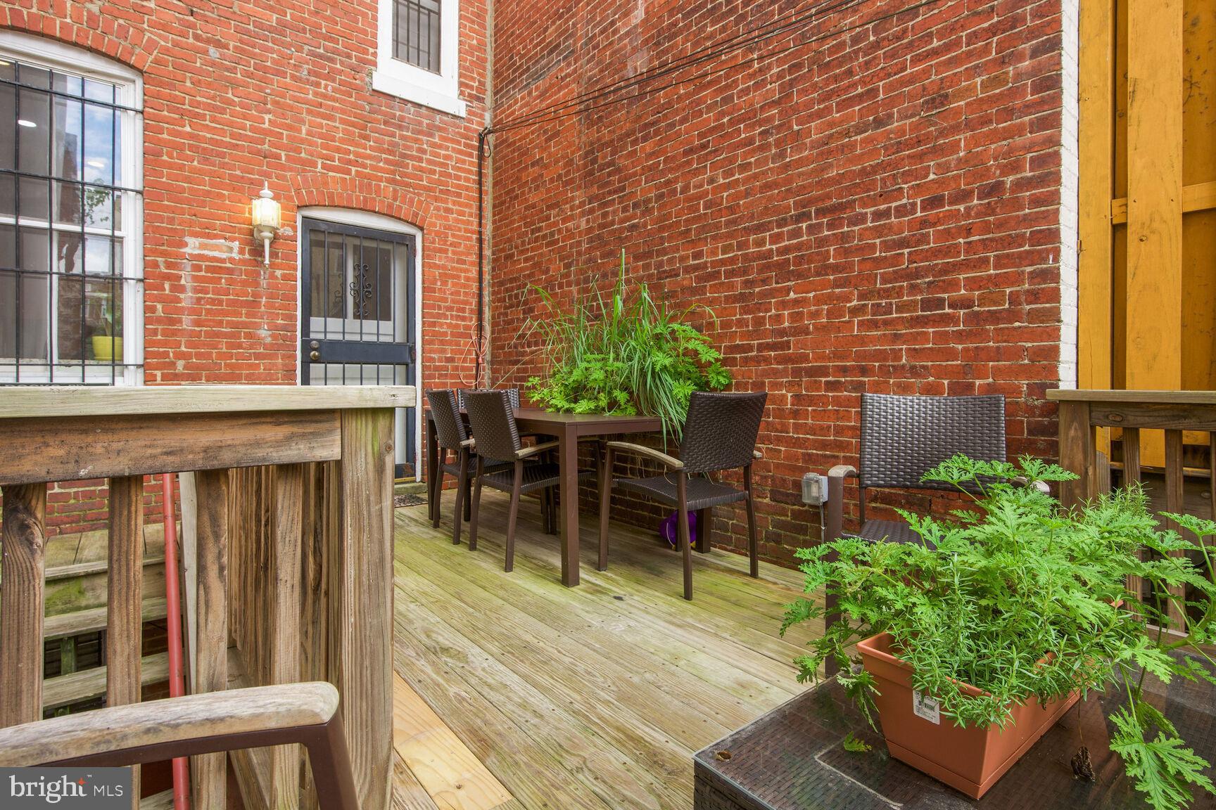 1839 Ontario PLACE NW