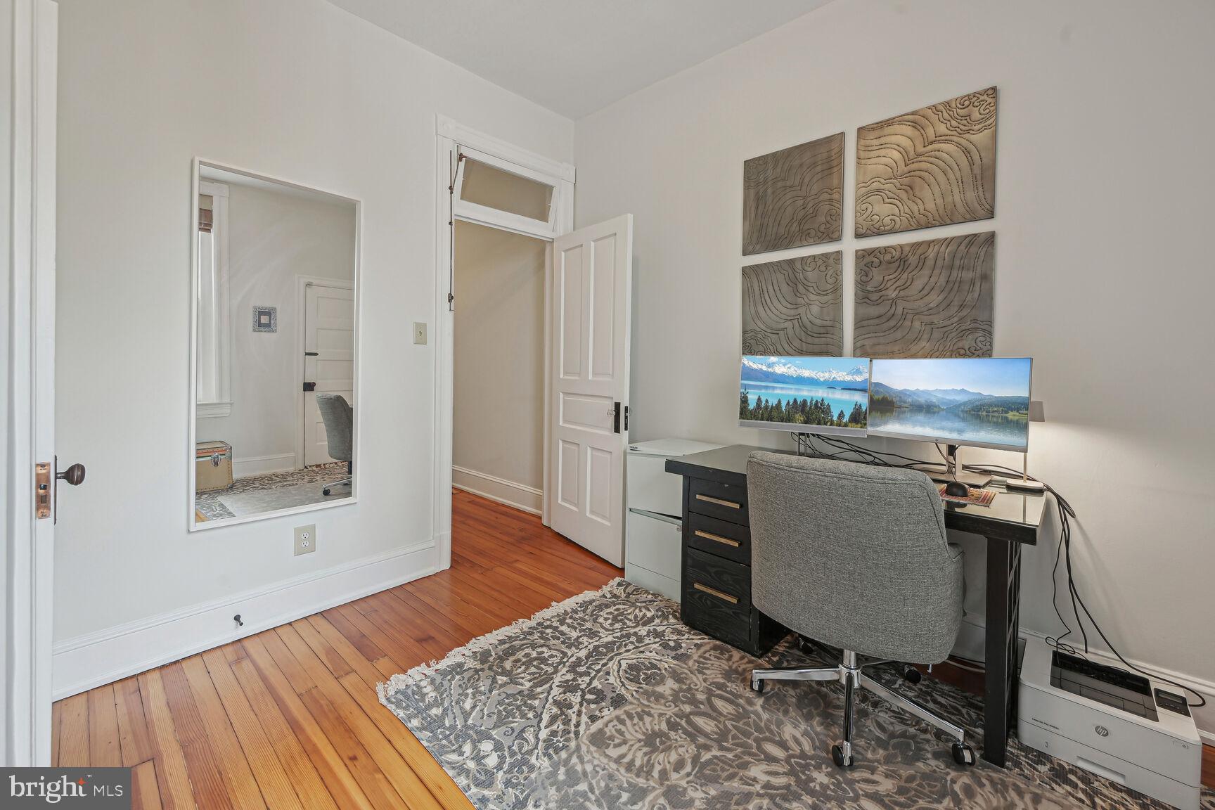 1839 Ontario PLACE NW