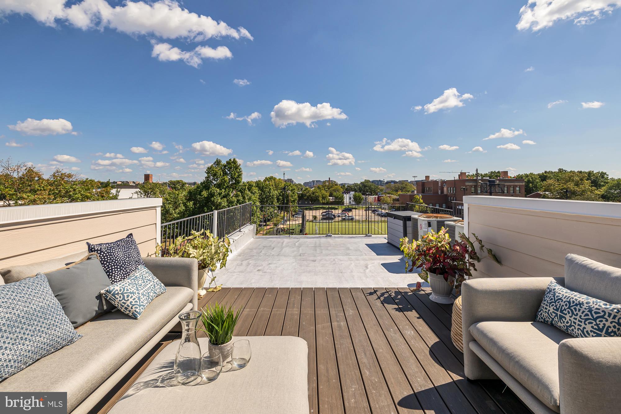 1427 5TH STREET NW Unit: 3