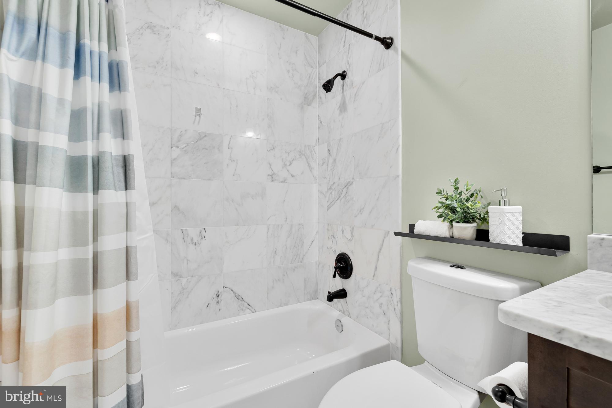 1427 5TH STREET NW Unit: 3