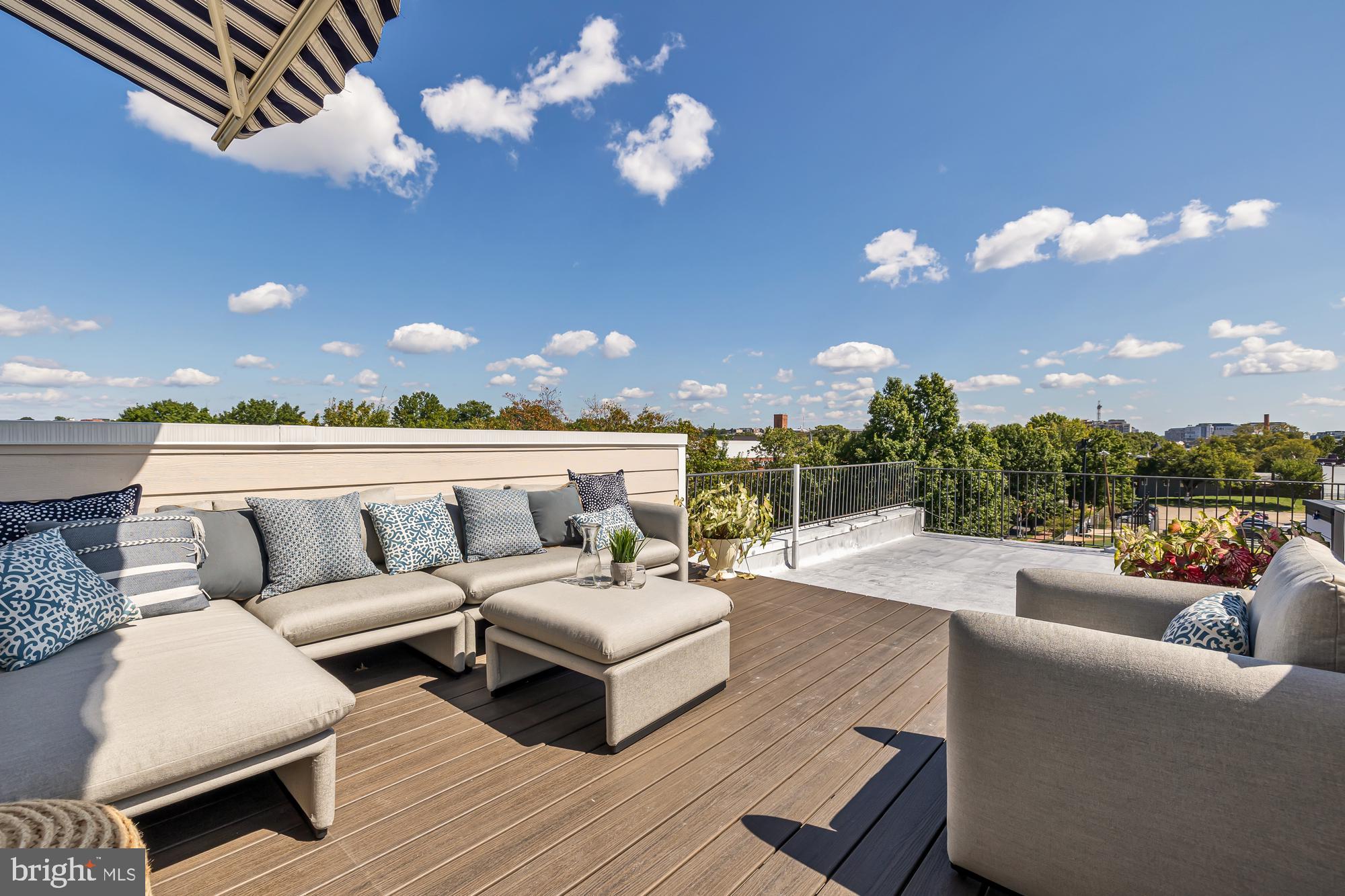 1427 5TH STREET NW Unit: 3
