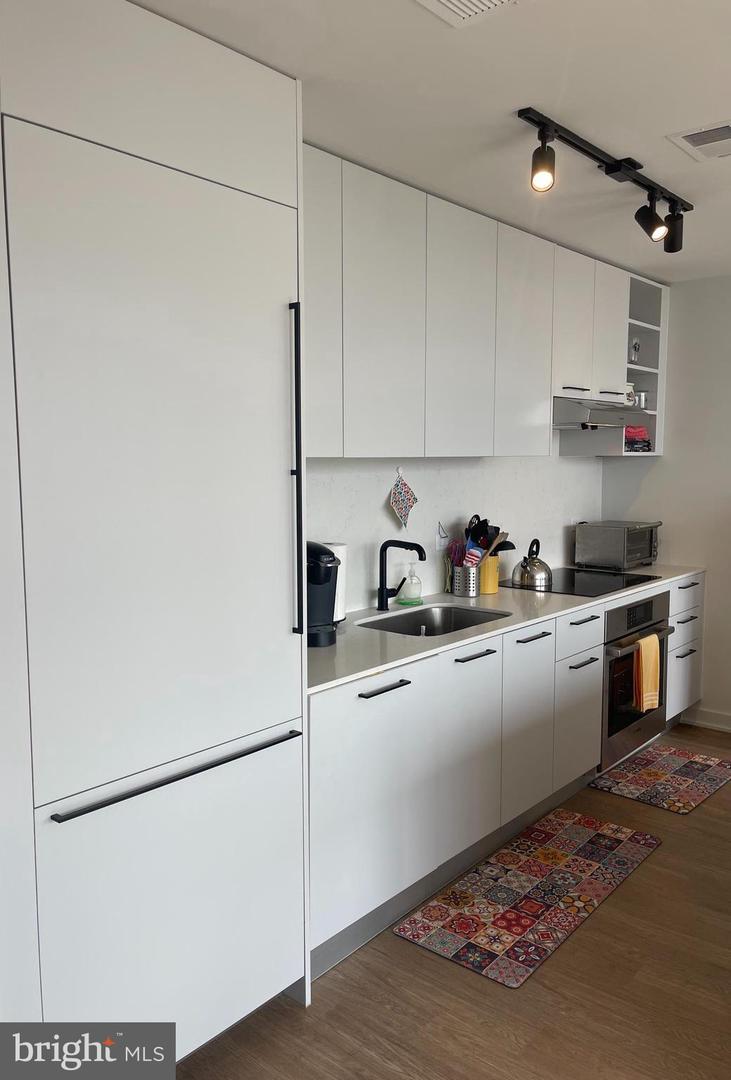 1625 Eckington Place NE Unit: PH301