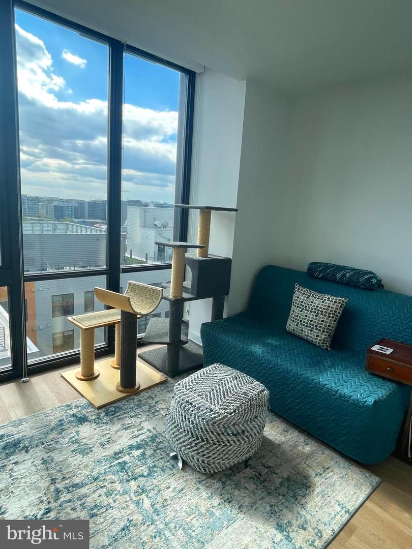 1625 Eckington Place NE Unit: PH301
