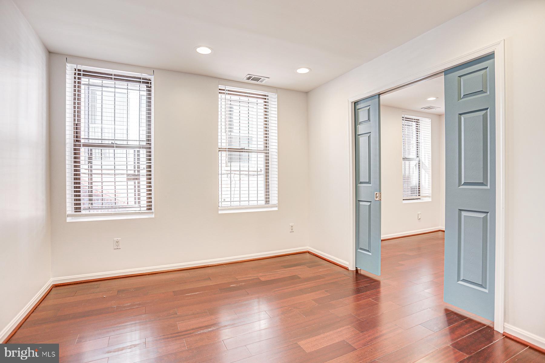 1900 S STREET NW Unit: 101