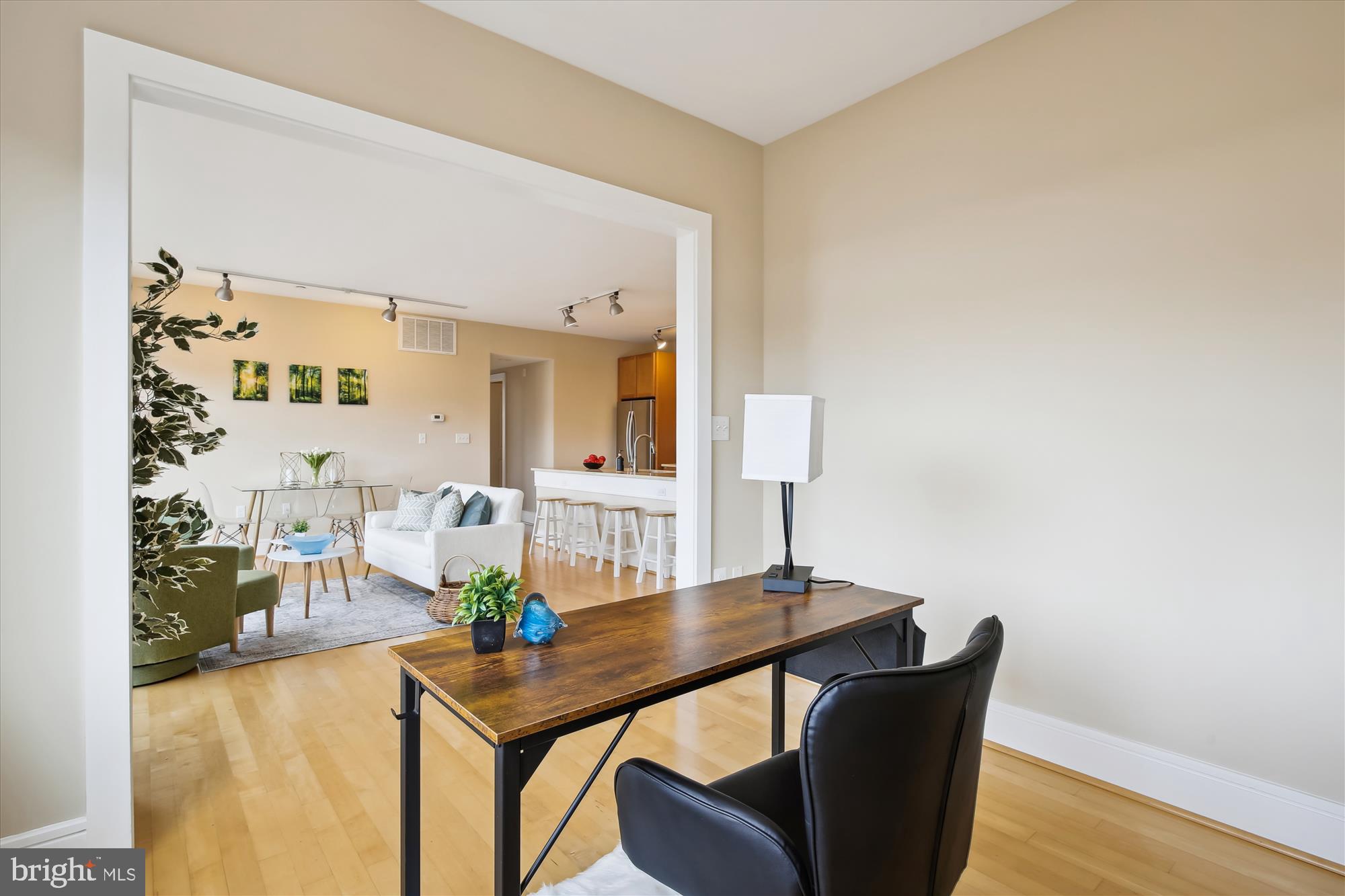 1654 Euclid STREET NW Unit: 301