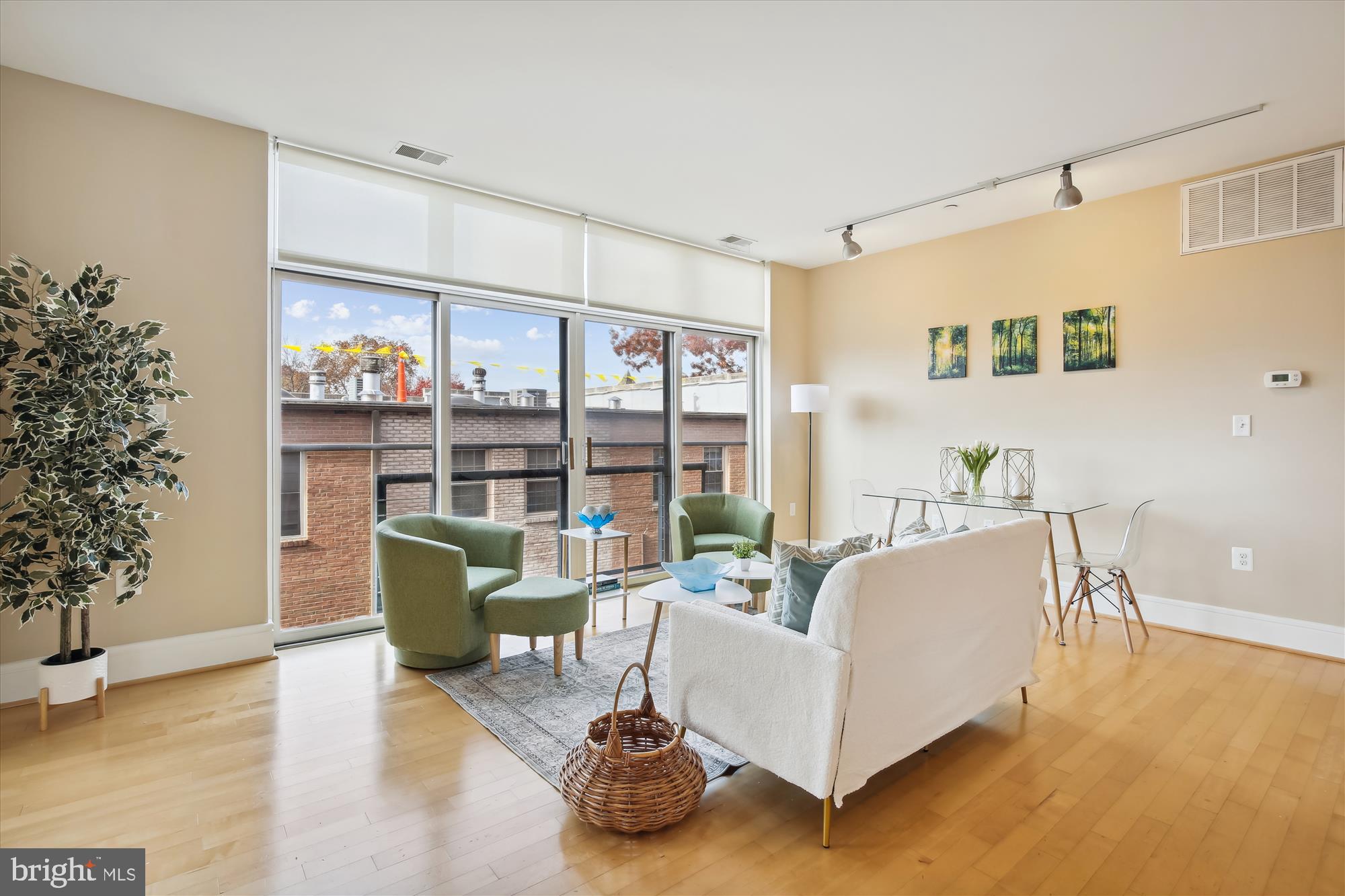 1654 Euclid STREET NW Unit: 301