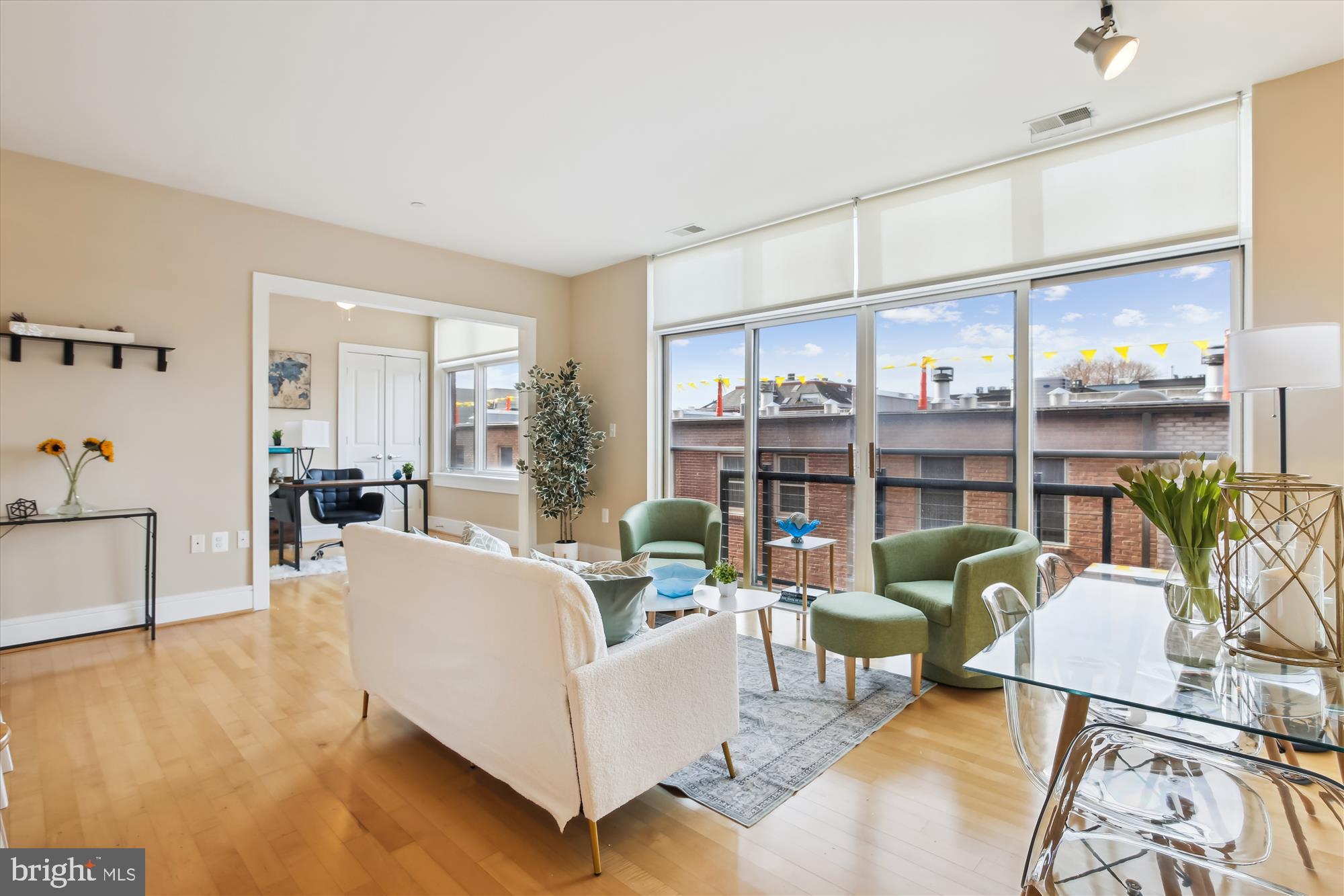 1654 Euclid STREET NW Unit: 301