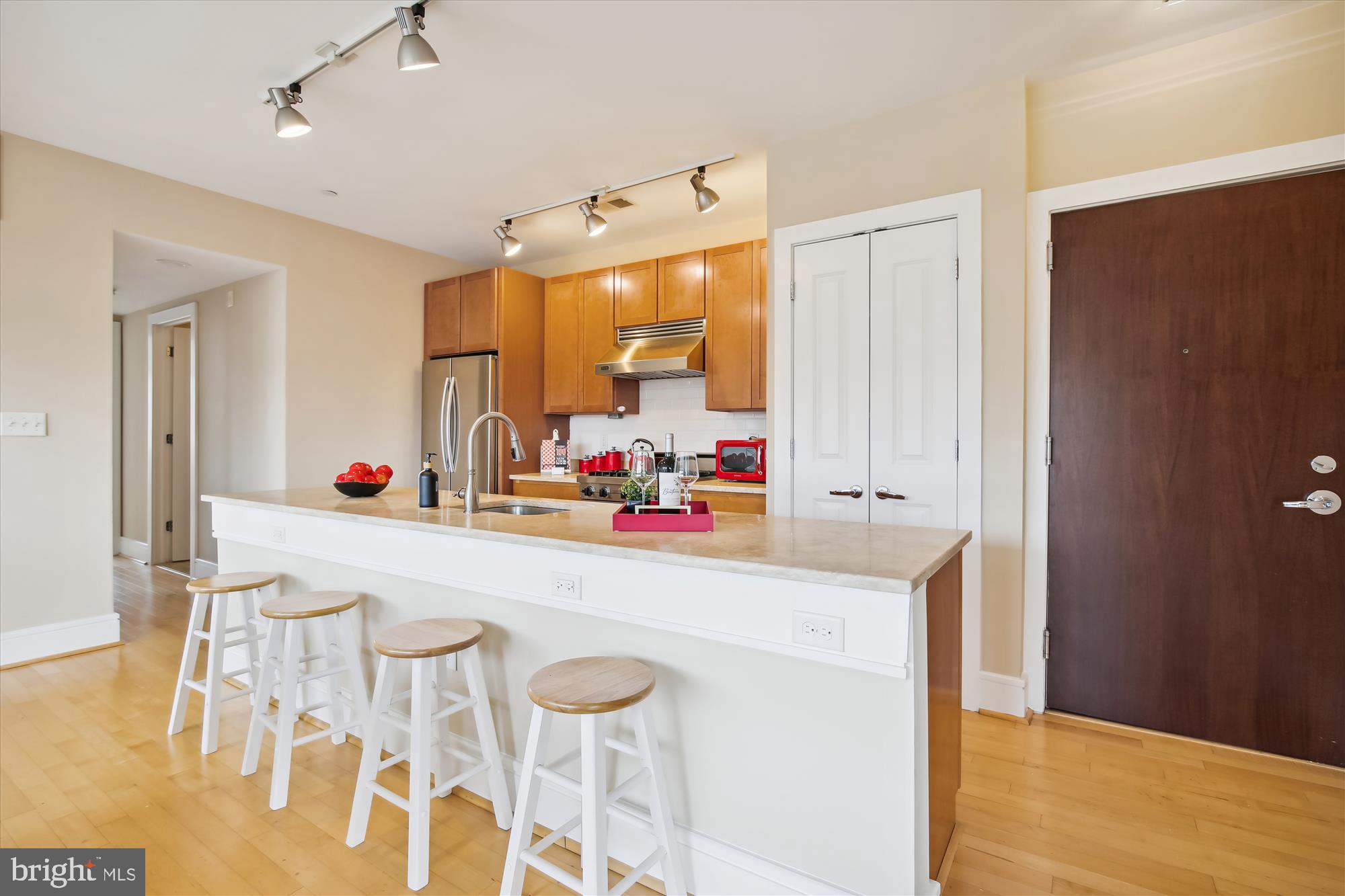 1654 Euclid STREET NW Unit: 301
