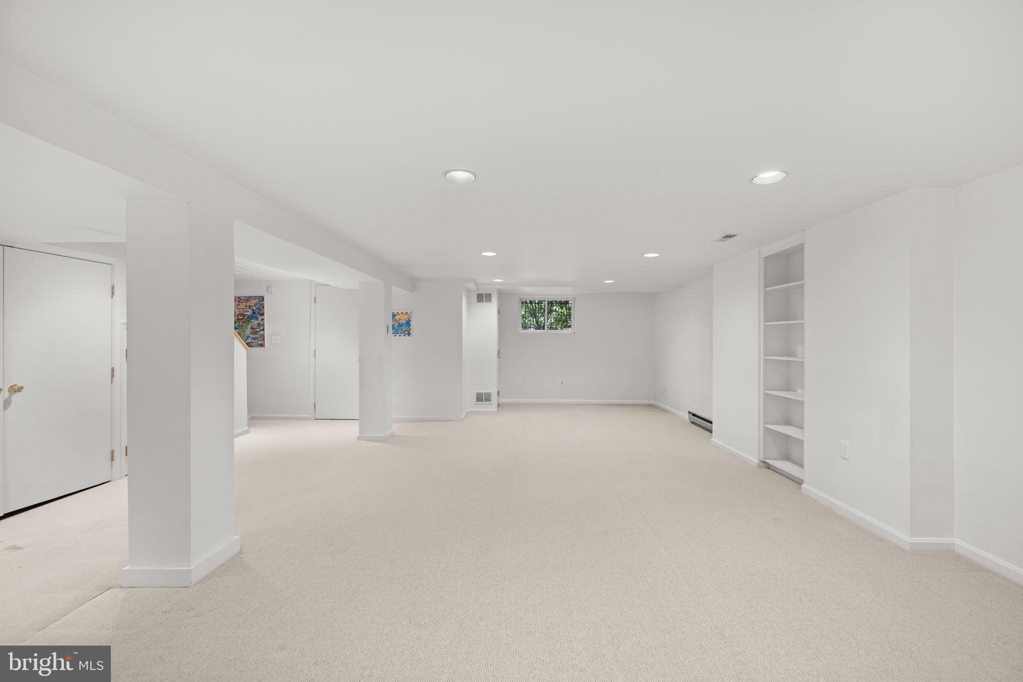 3900 Ingomar St NW