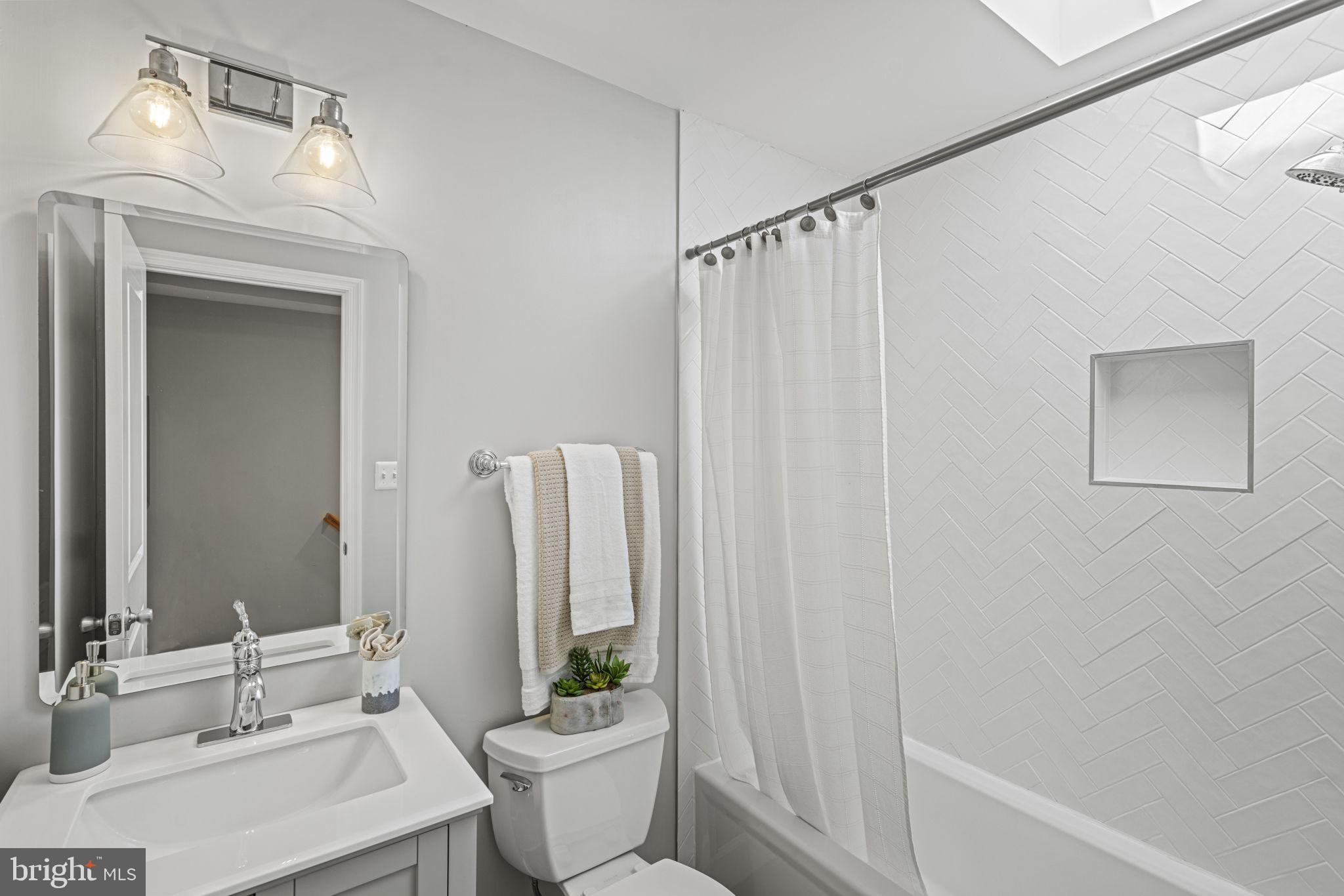 5125 New Hampshire Ave NW