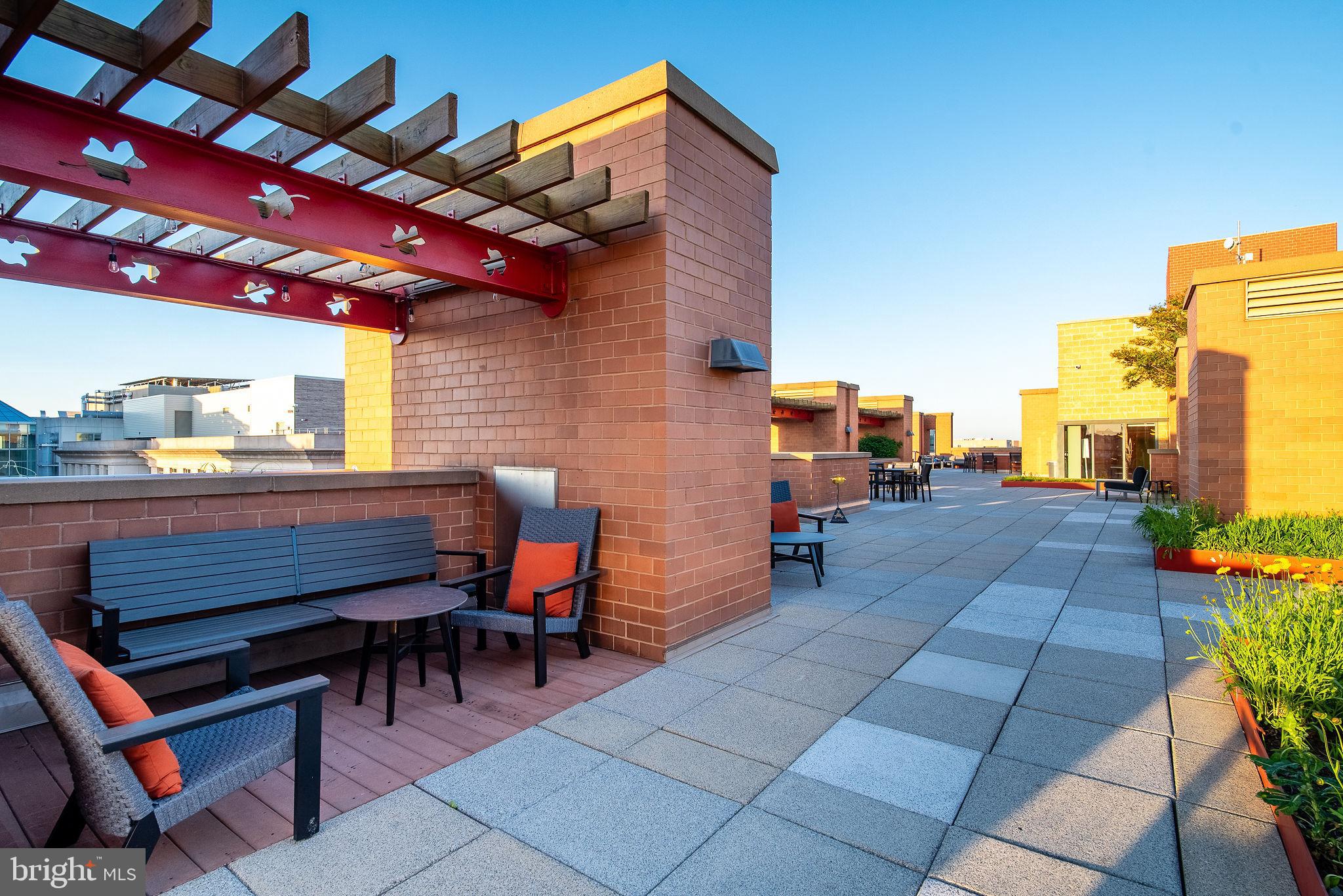 631 D St NW #1033