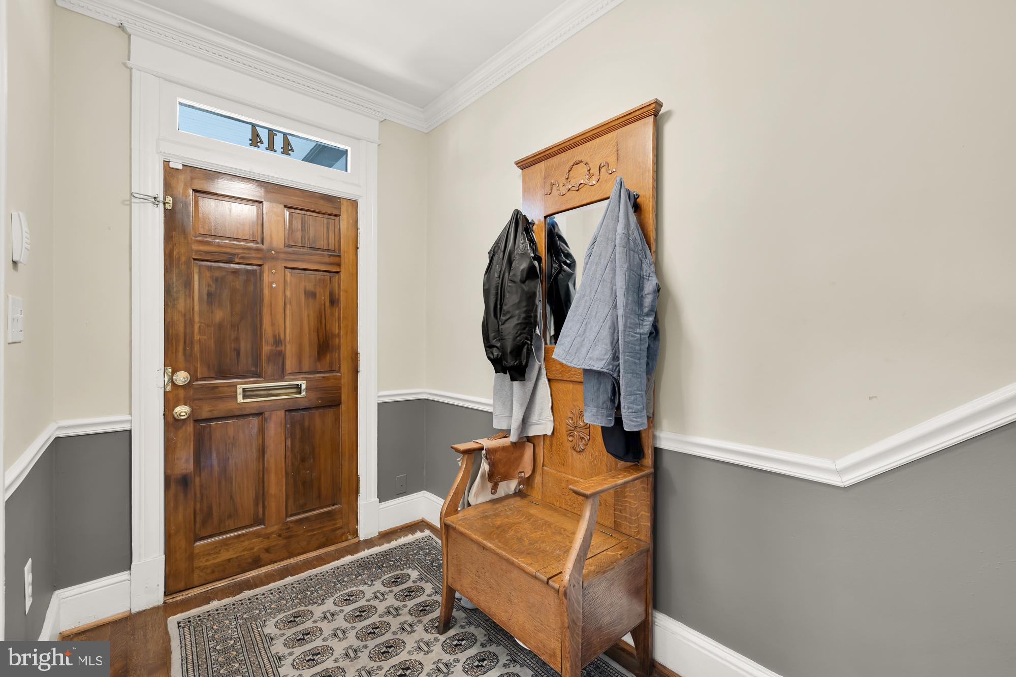 414 Crittenden St NW