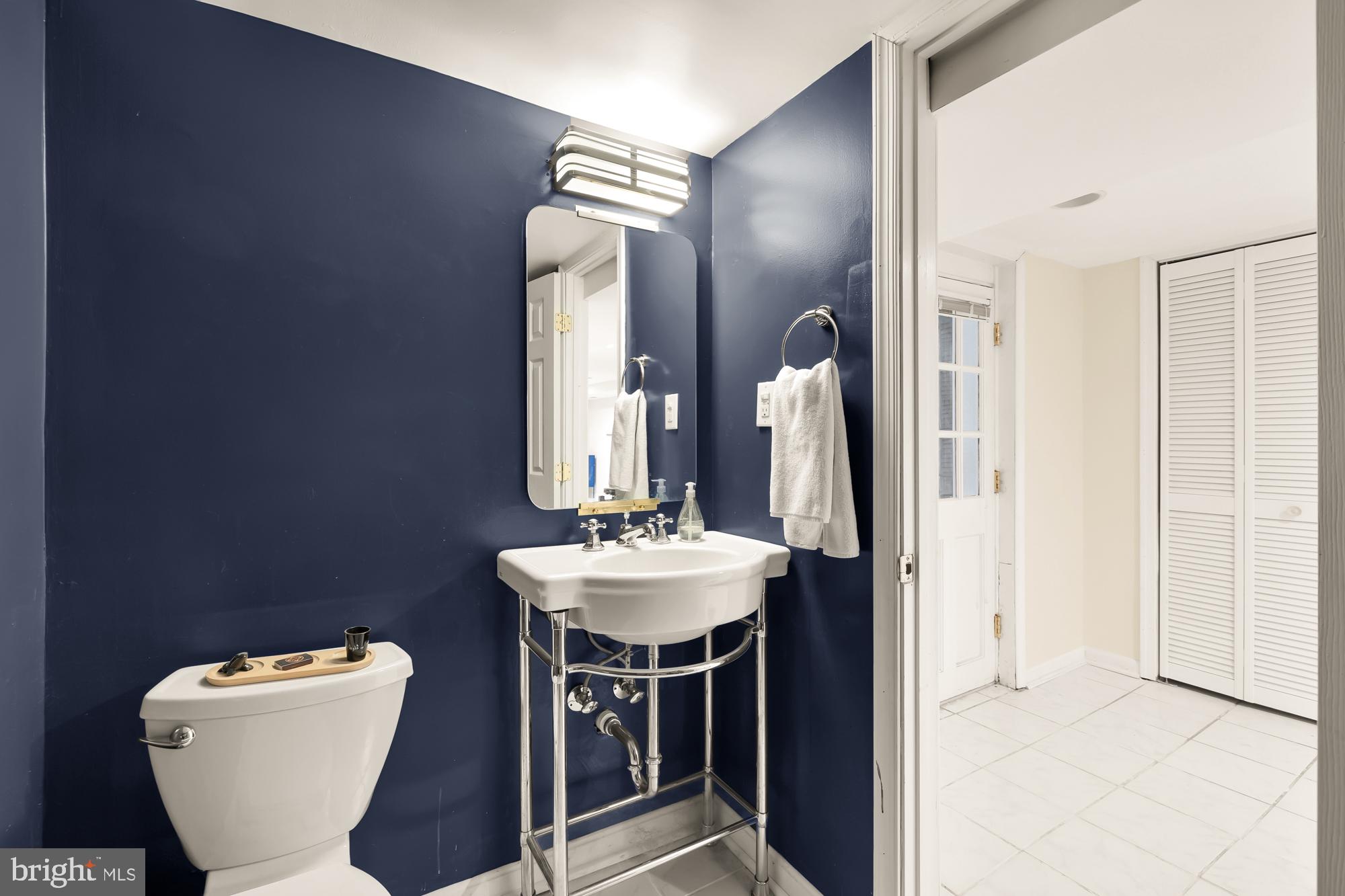 414 Crittenden St NW