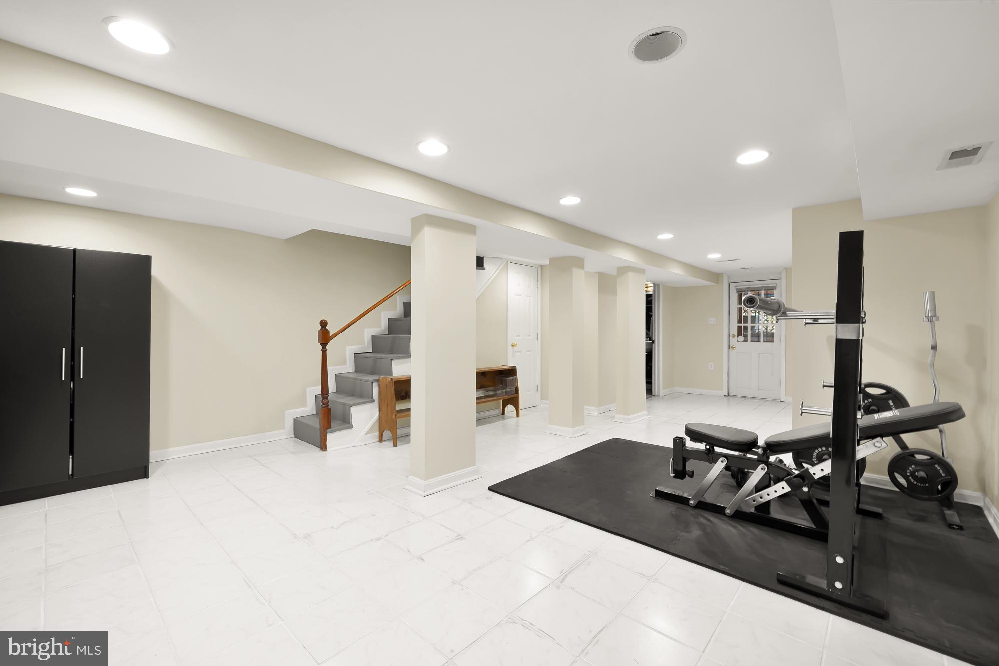 414 Crittenden St NW