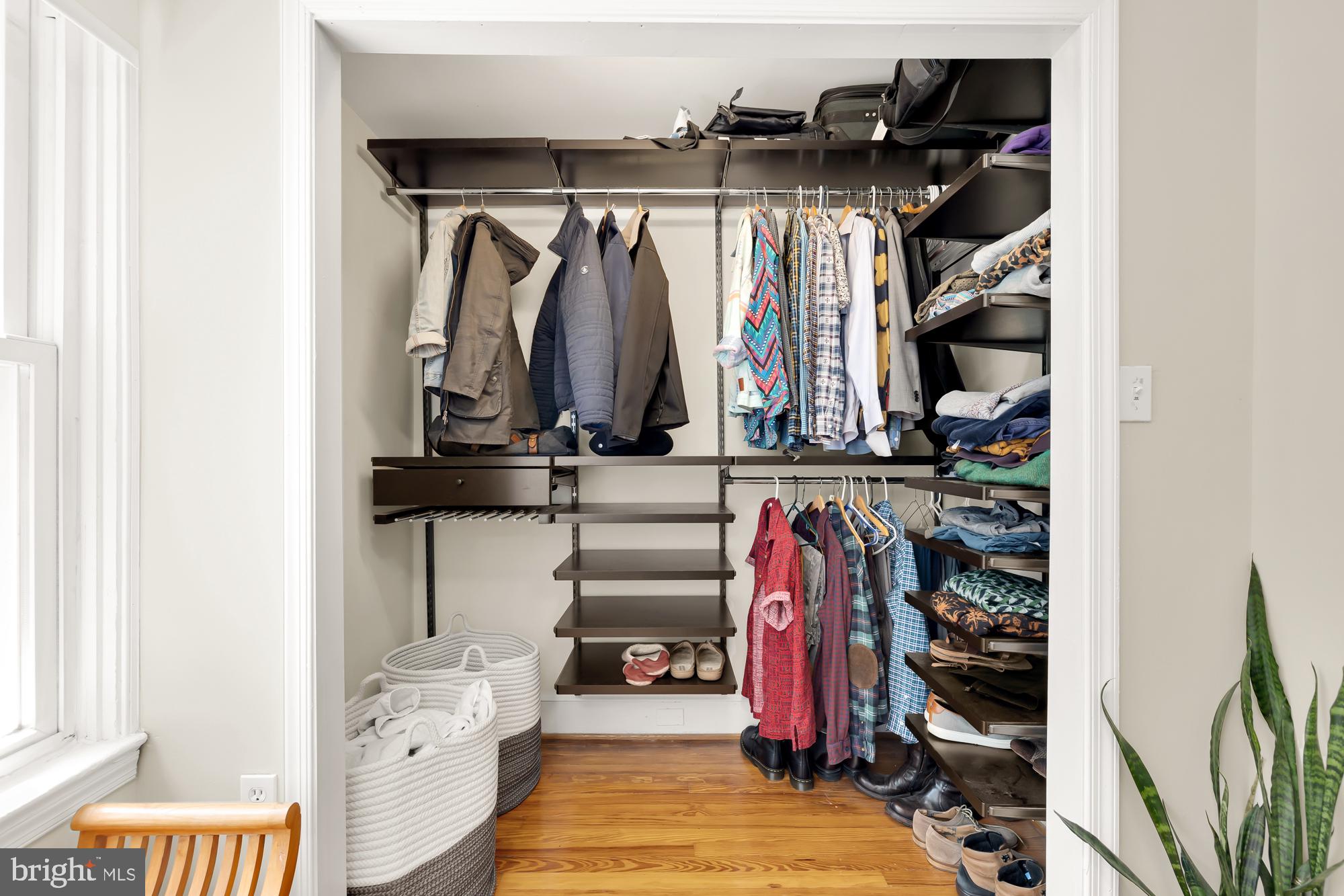 414 Crittenden St NW