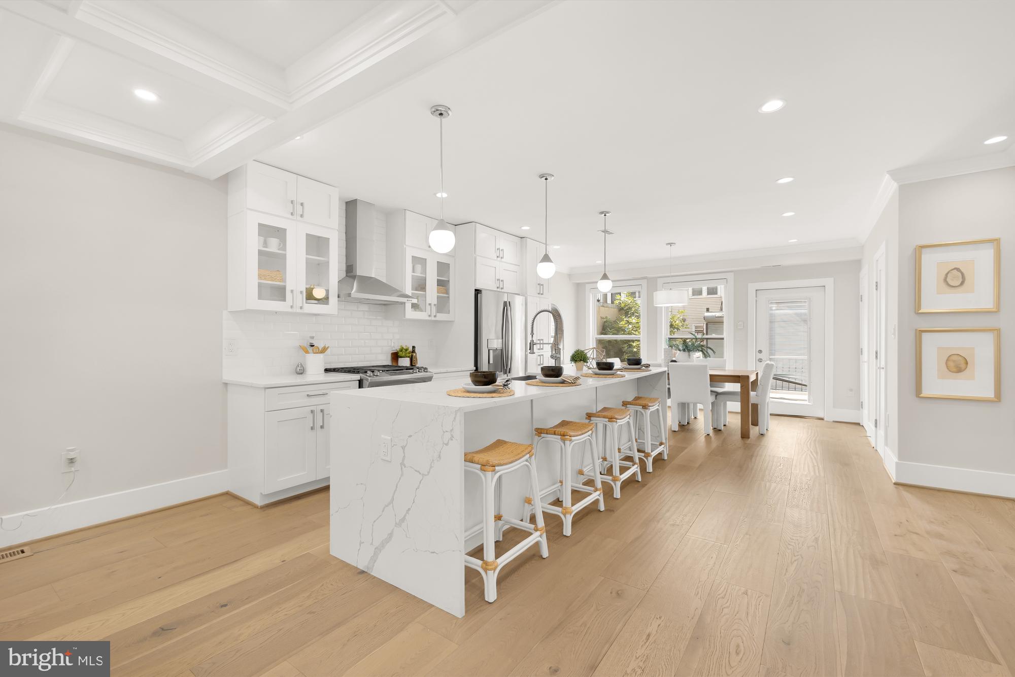 432 Emerson St NW