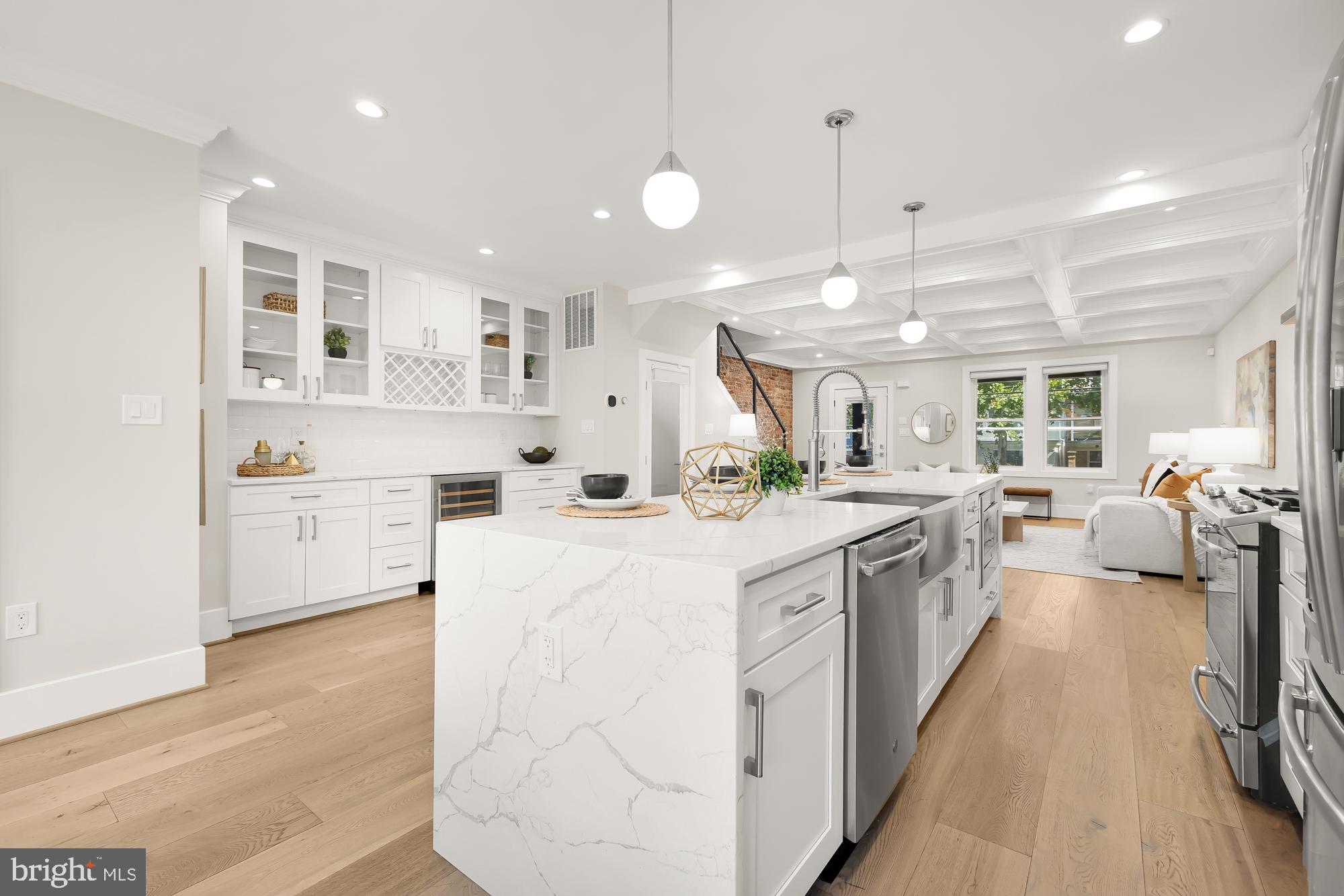 432 Emerson St NW