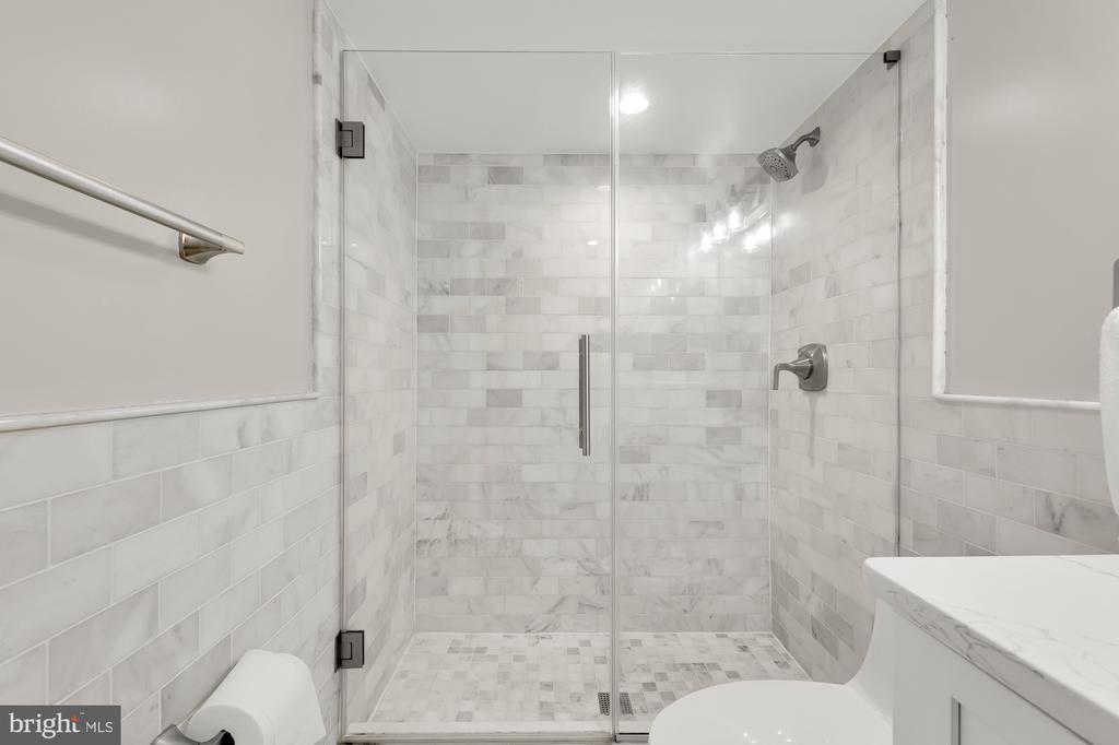 432 Emerson St NW