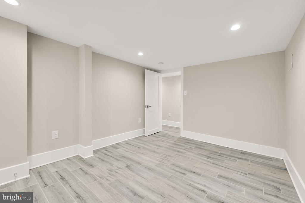 432 Emerson St NW