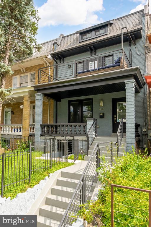 432 Emerson St NW