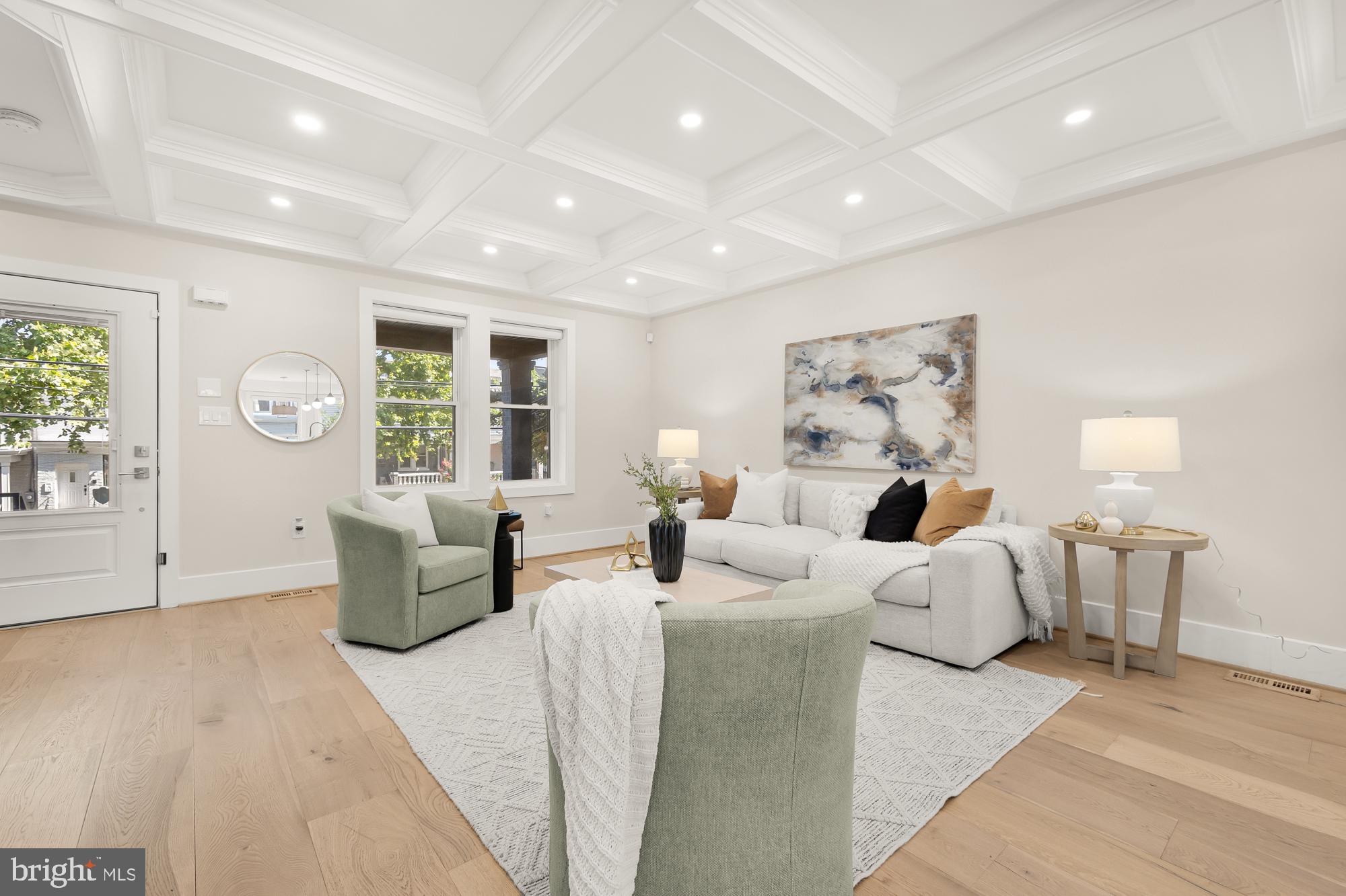 432 Emerson St NW