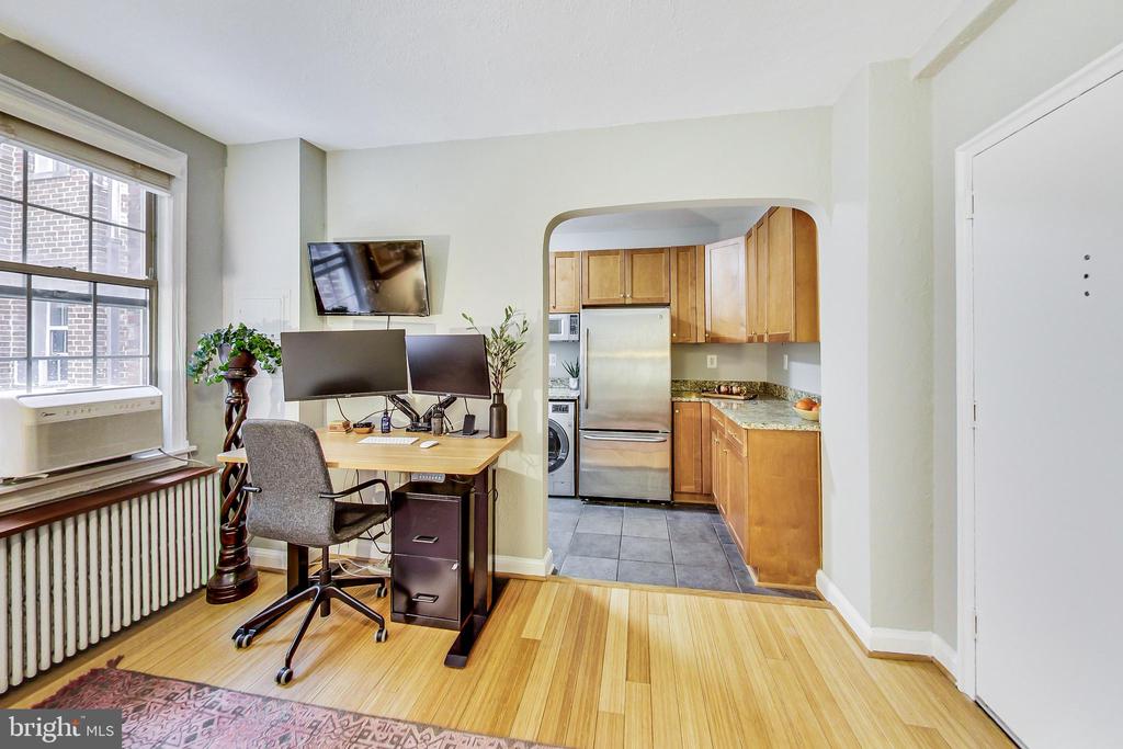 1441 EUCLID ST NW #105