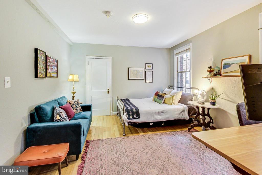 1441 EUCLID ST NW #105