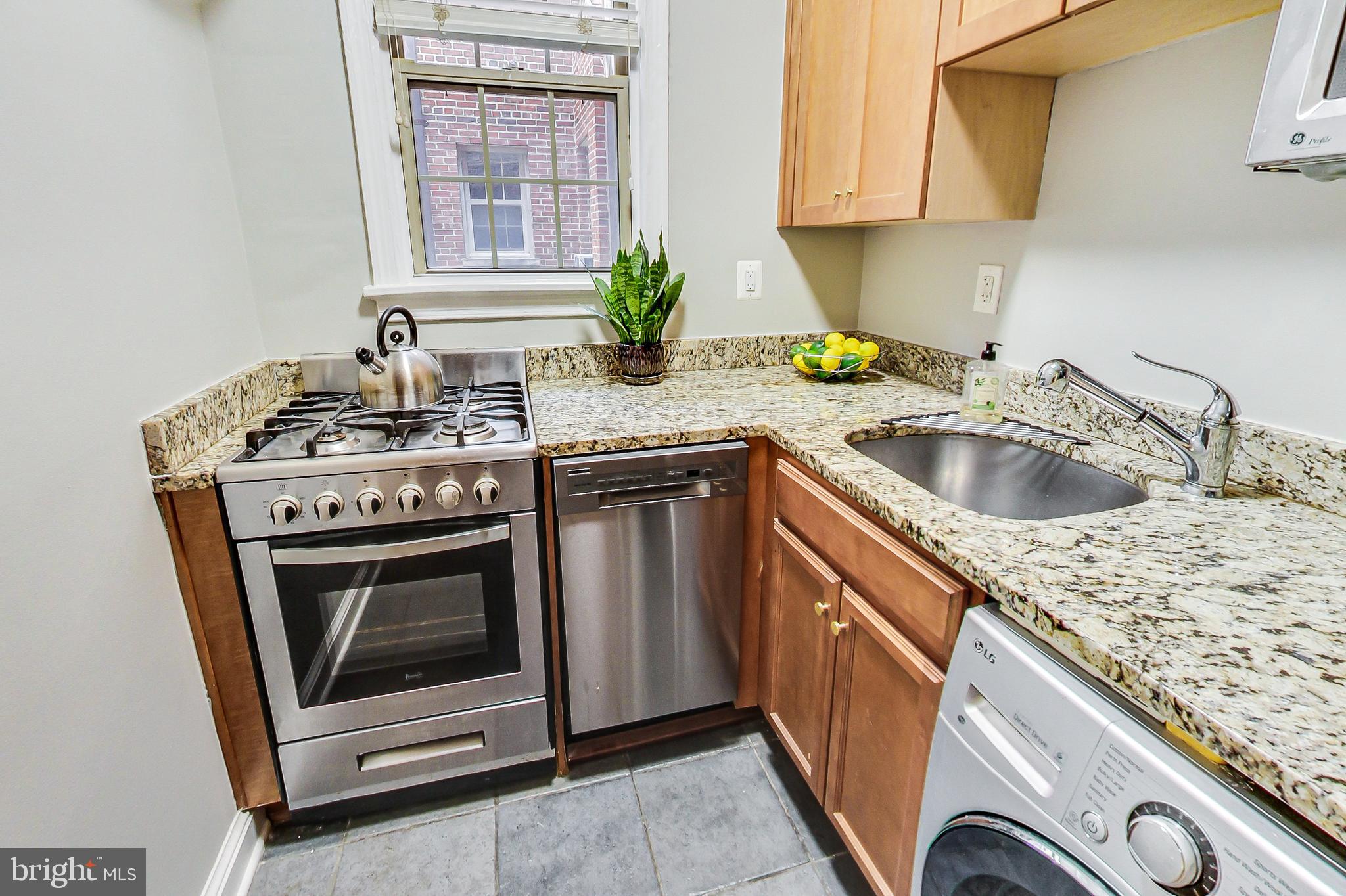 1441 EUCLID ST NW #105