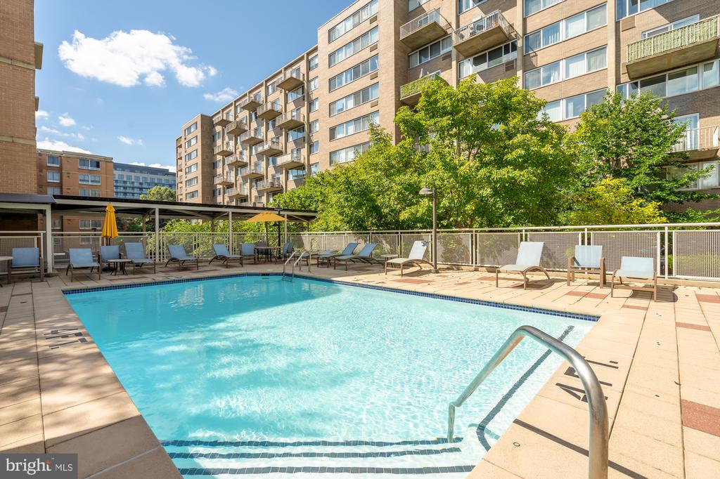 350 G St SW #N121
