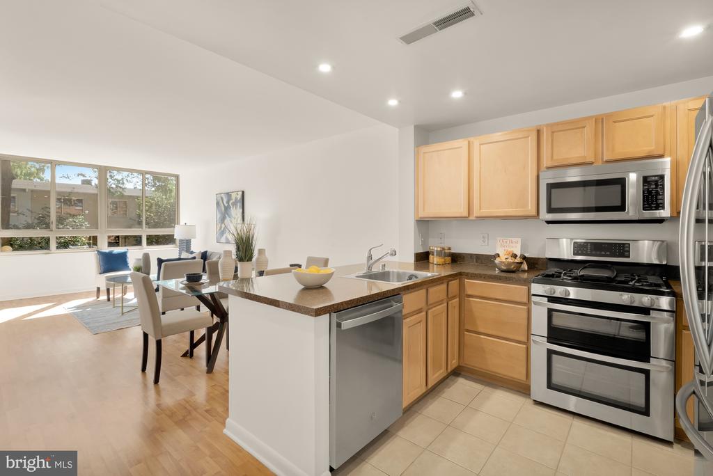 350 G St SW #N121