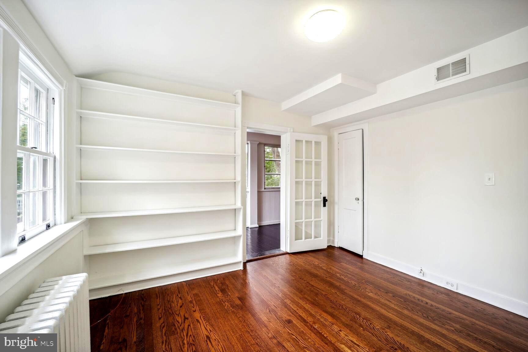 4451 Greenwich Pkwy NW