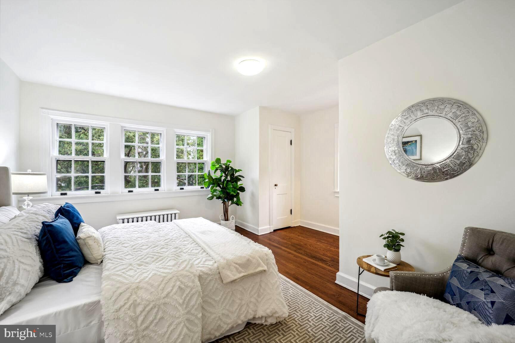 4451 Greenwich Pkwy NW