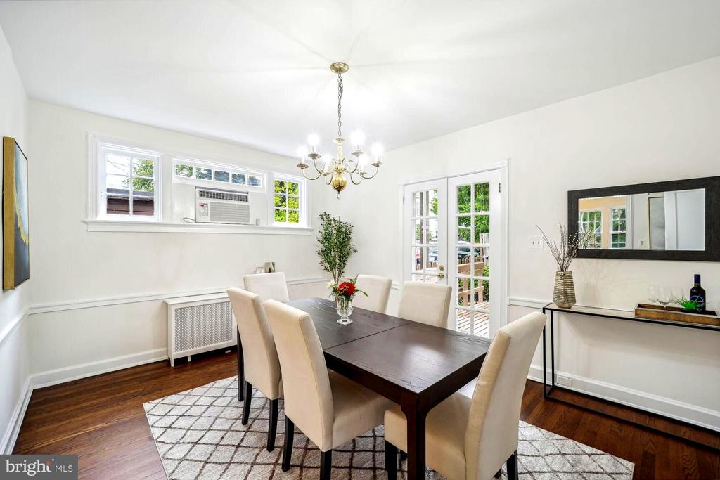 4451 Greenwich Pkwy NW