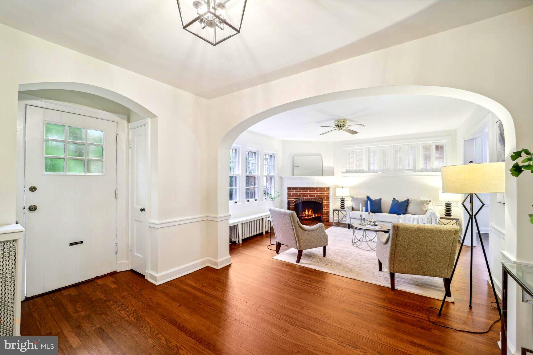 4451 Greenwich Pkwy NW