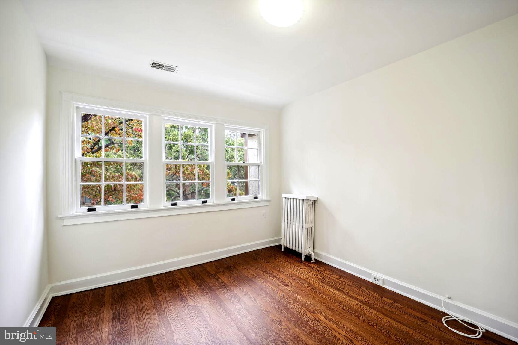 4451 Greenwich Pkwy NW