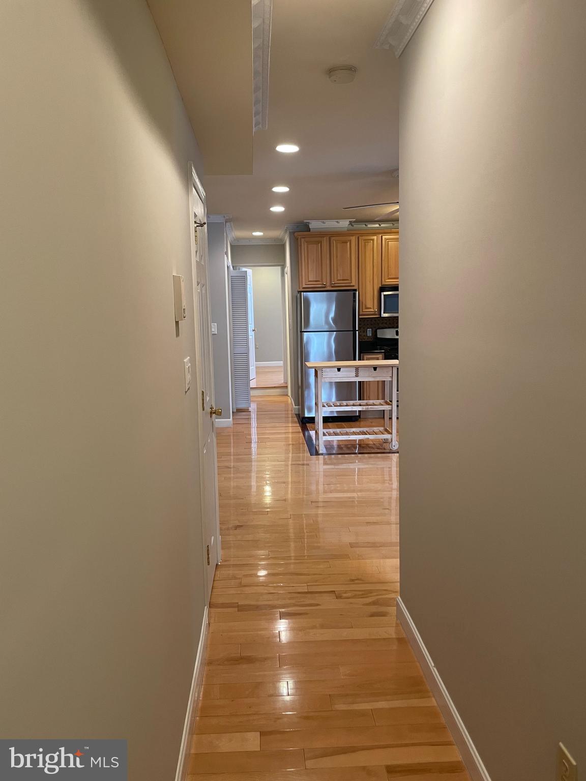 1424 HOLBROOK ST NE #102