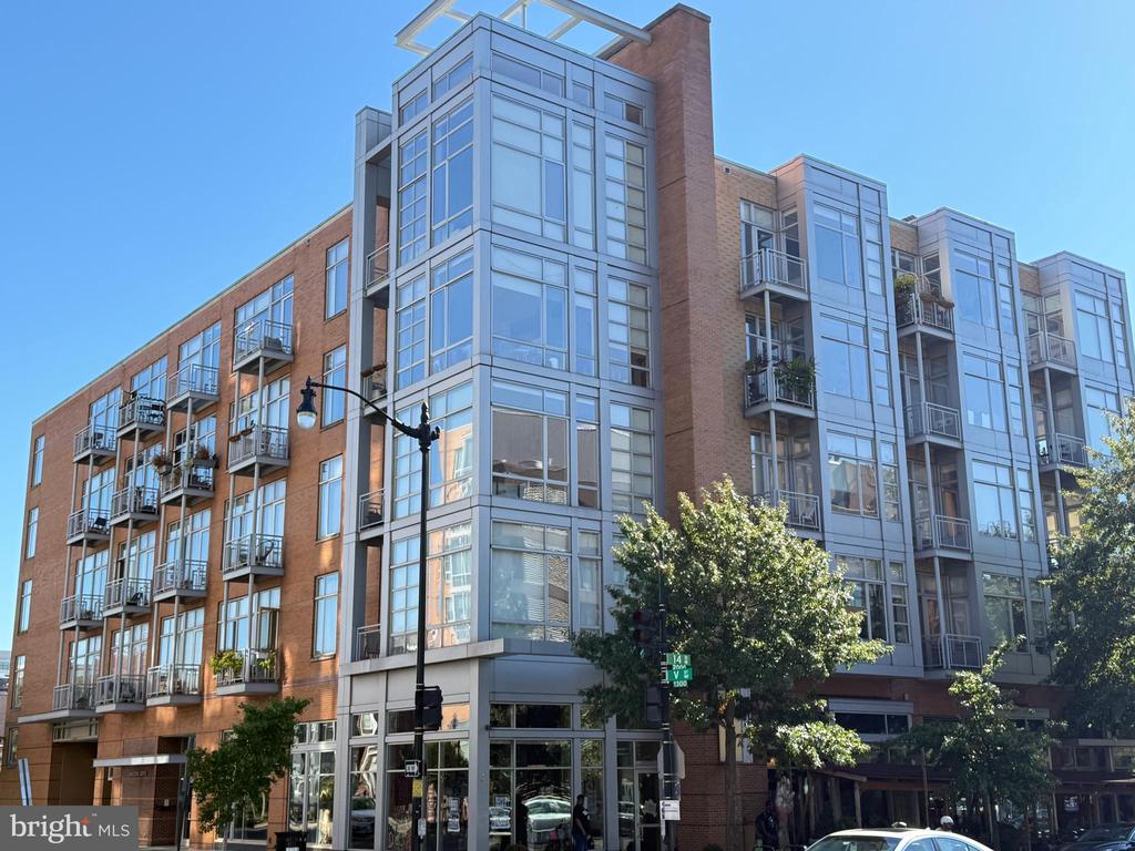 1390 V ST NW #114