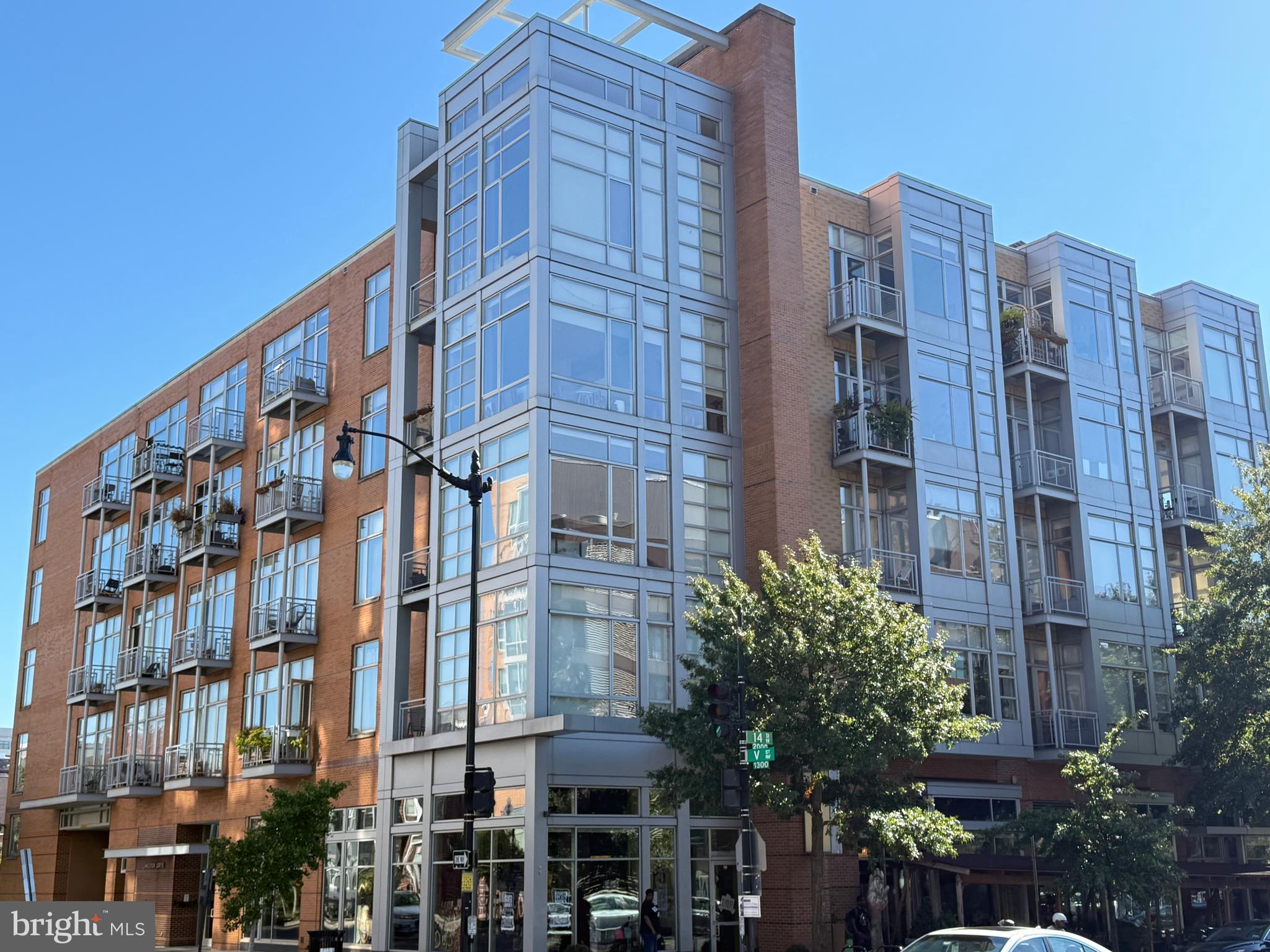 1390 V ST NW #114