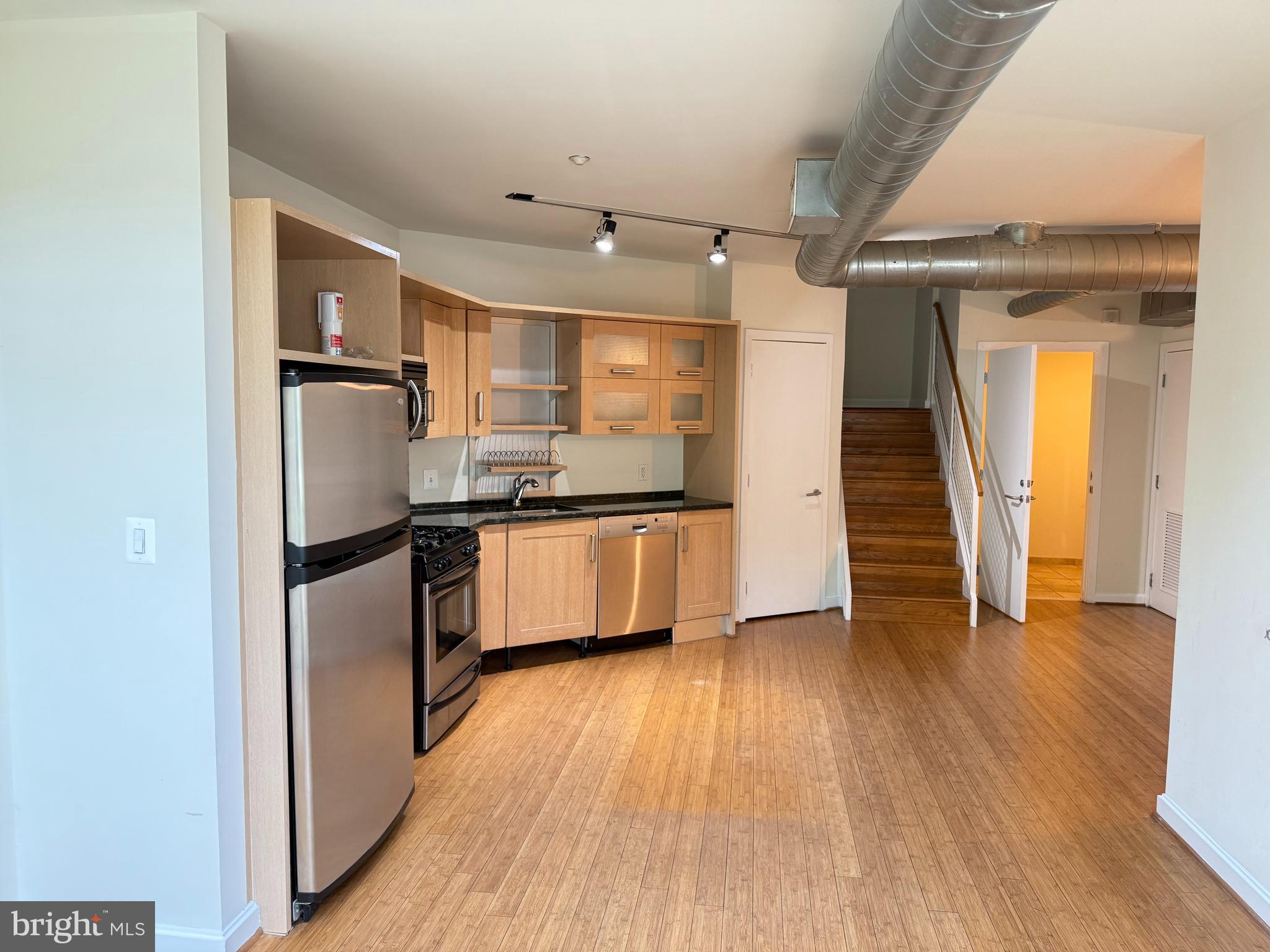 1390 V ST NW #114