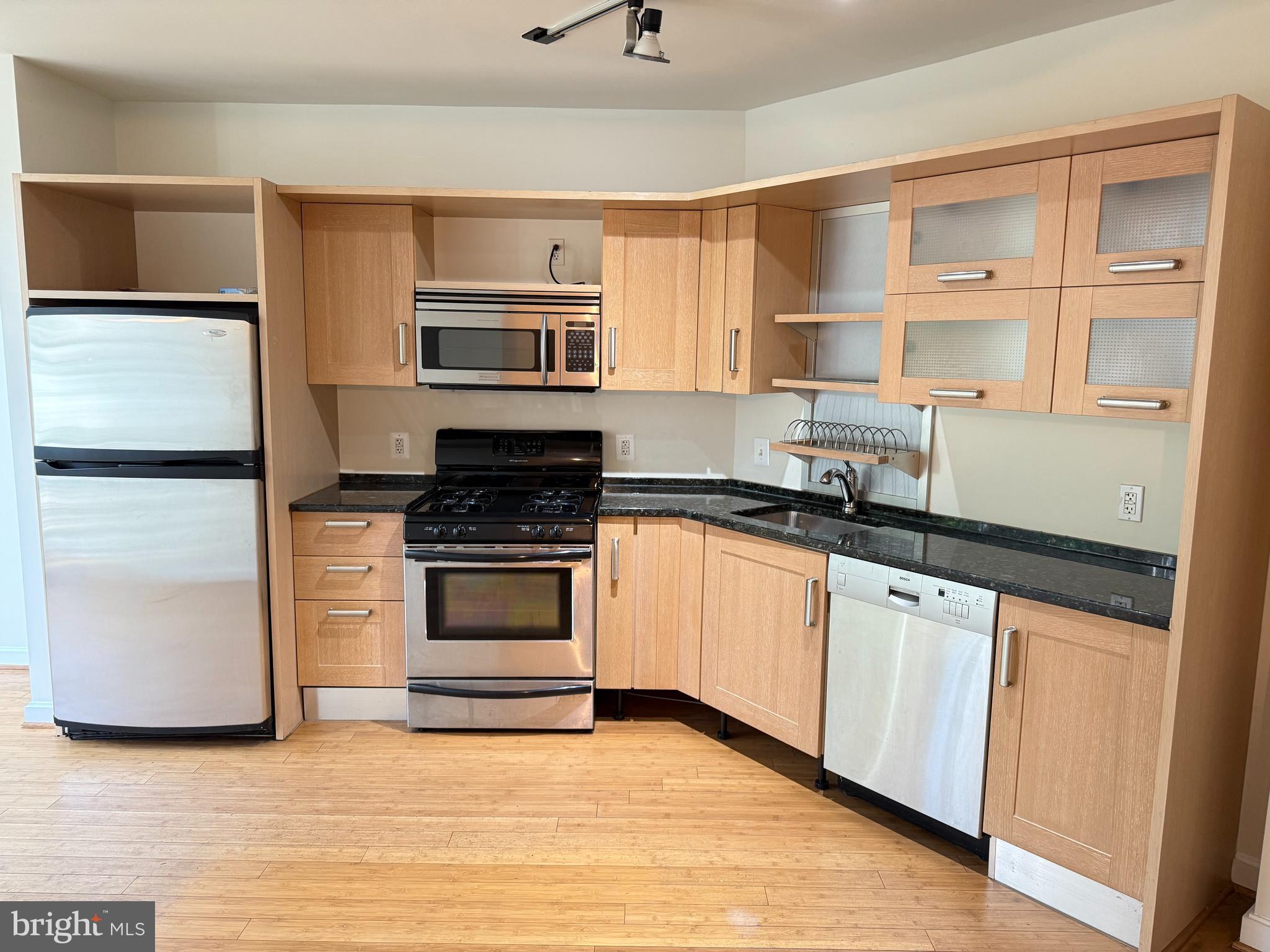 1390 V ST NW #114