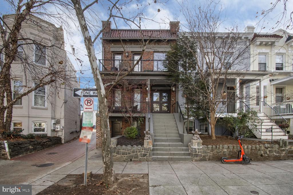 424 Q ST NW #B
