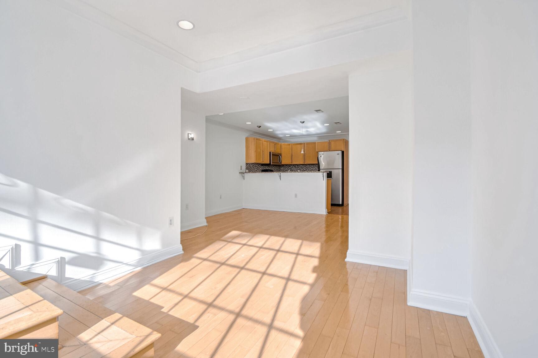 243 FLORIDA AVE NW #1