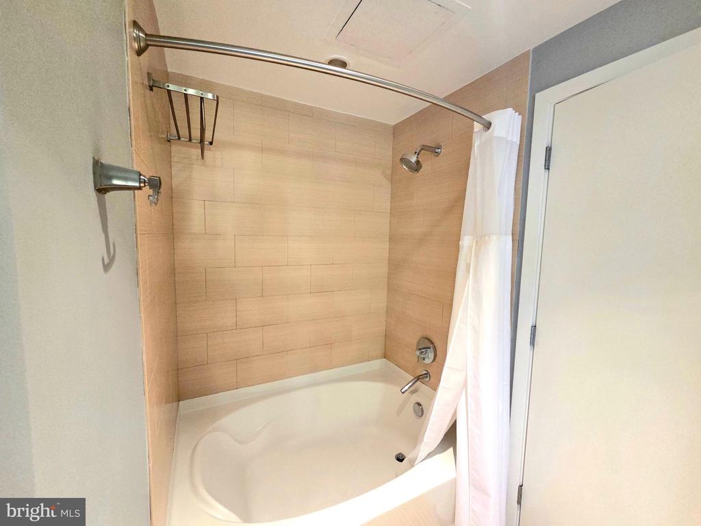 1010 MASSACHUSETTS AVE NW #1105